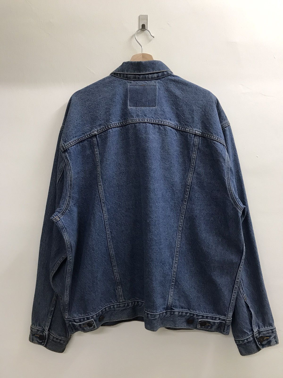 Levi's × Levi's Vintage Clothing × Vintage Vintage Levis Denim Trucker Jacket Size US XL / EU 56 / 4 - 4 Thumbnail