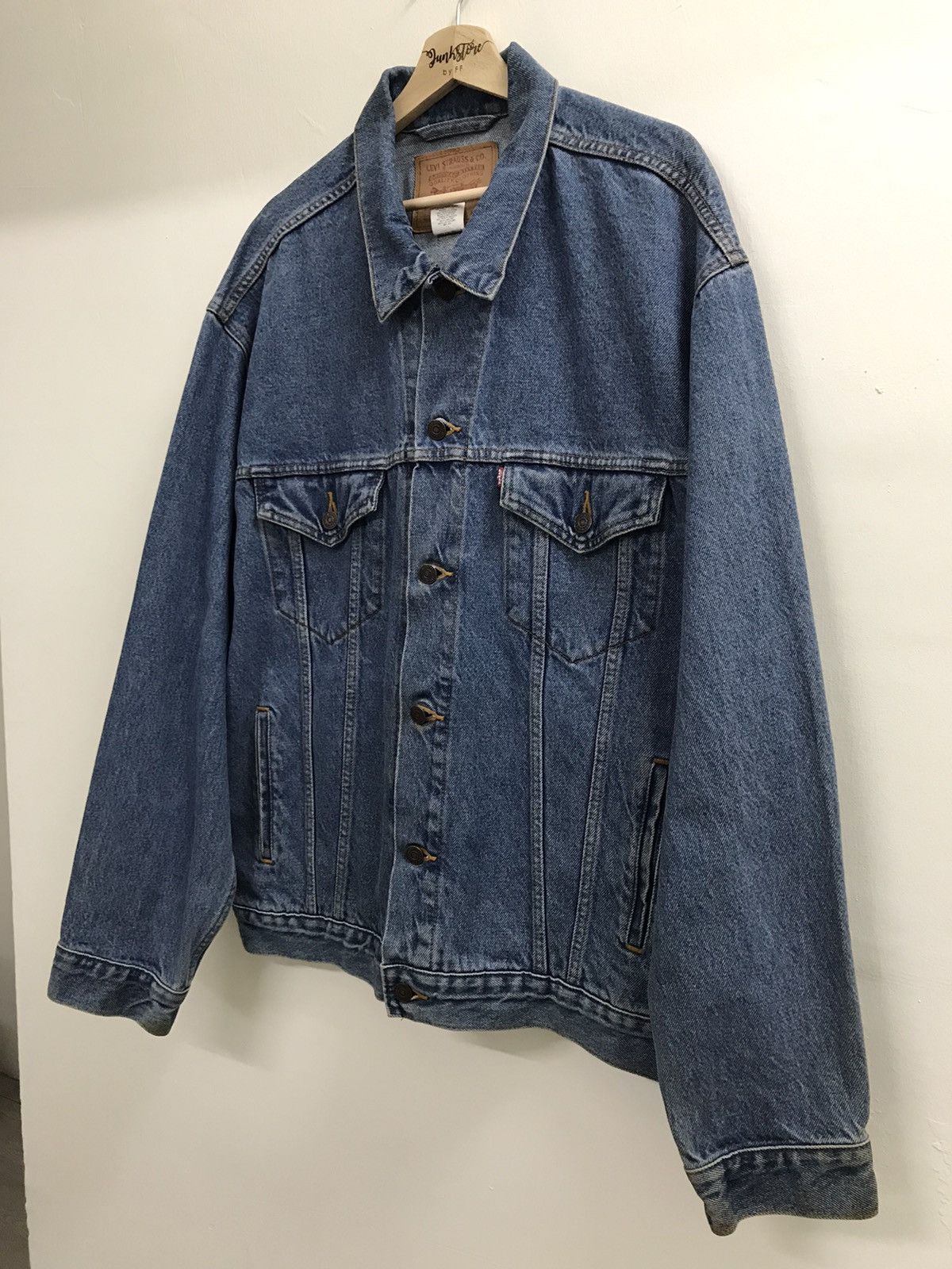 Levi's × Levi's Vintage Clothing × Vintage Vintage Levis Denim Trucker Jacket Size US XL / EU 56 / 4 - 2 Thumbnail
