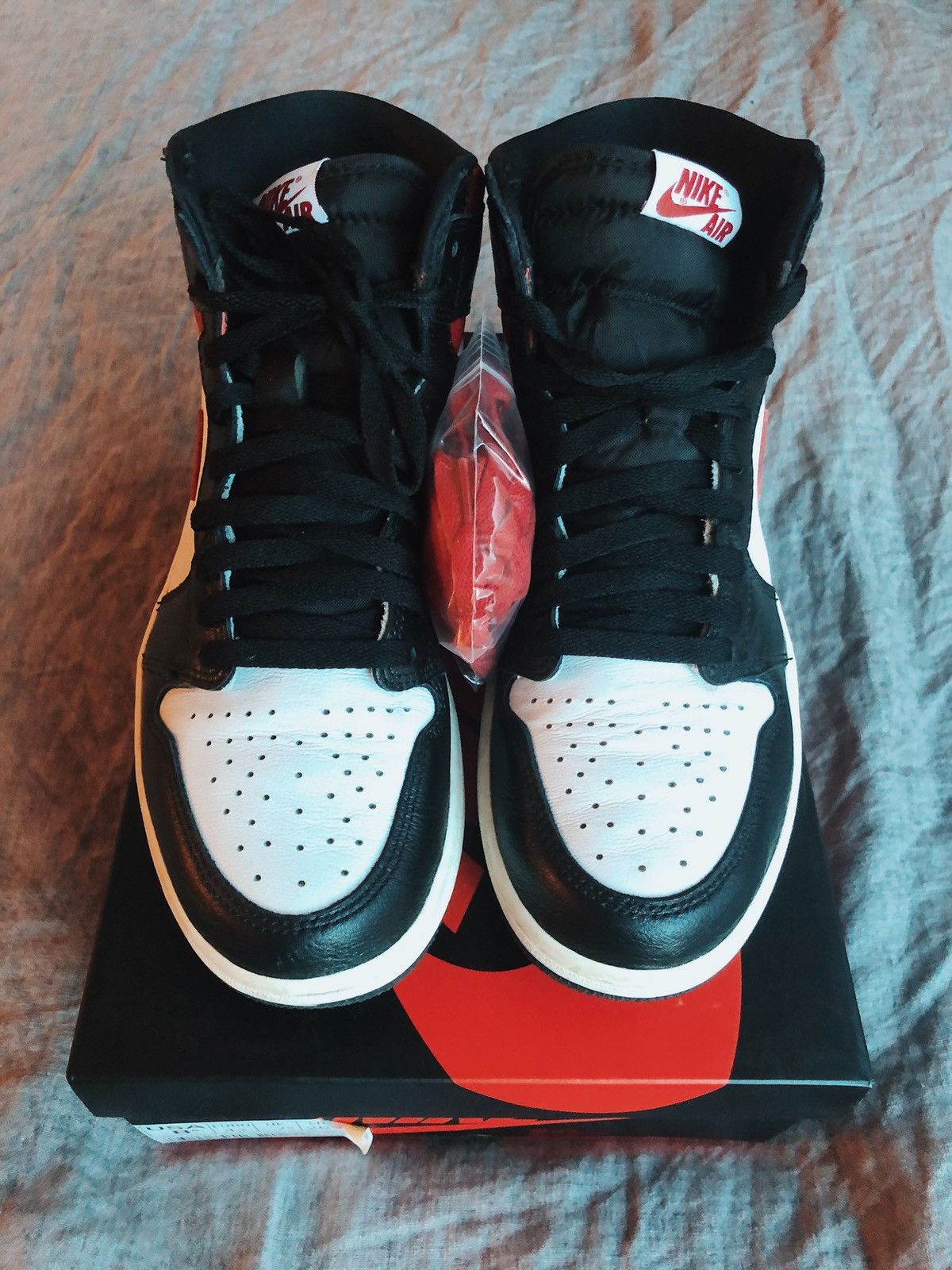 Nike Air Jordan 1 High OG (Gym Red) Size US 8.5 / EU 41-42 - 2 Thumbnail