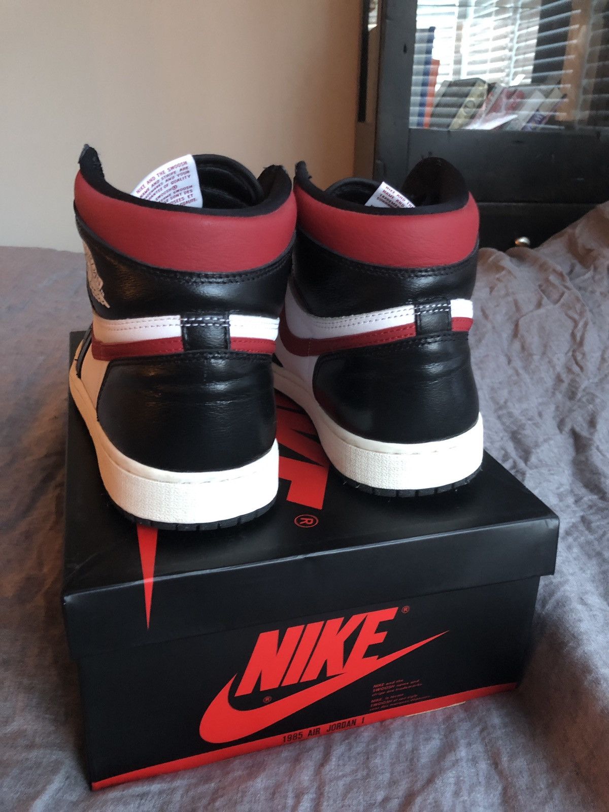 Nike Air Jordan 1 High OG (Gym Red) Size US 8.5 / EU 41-42 - 5 Thumbnail