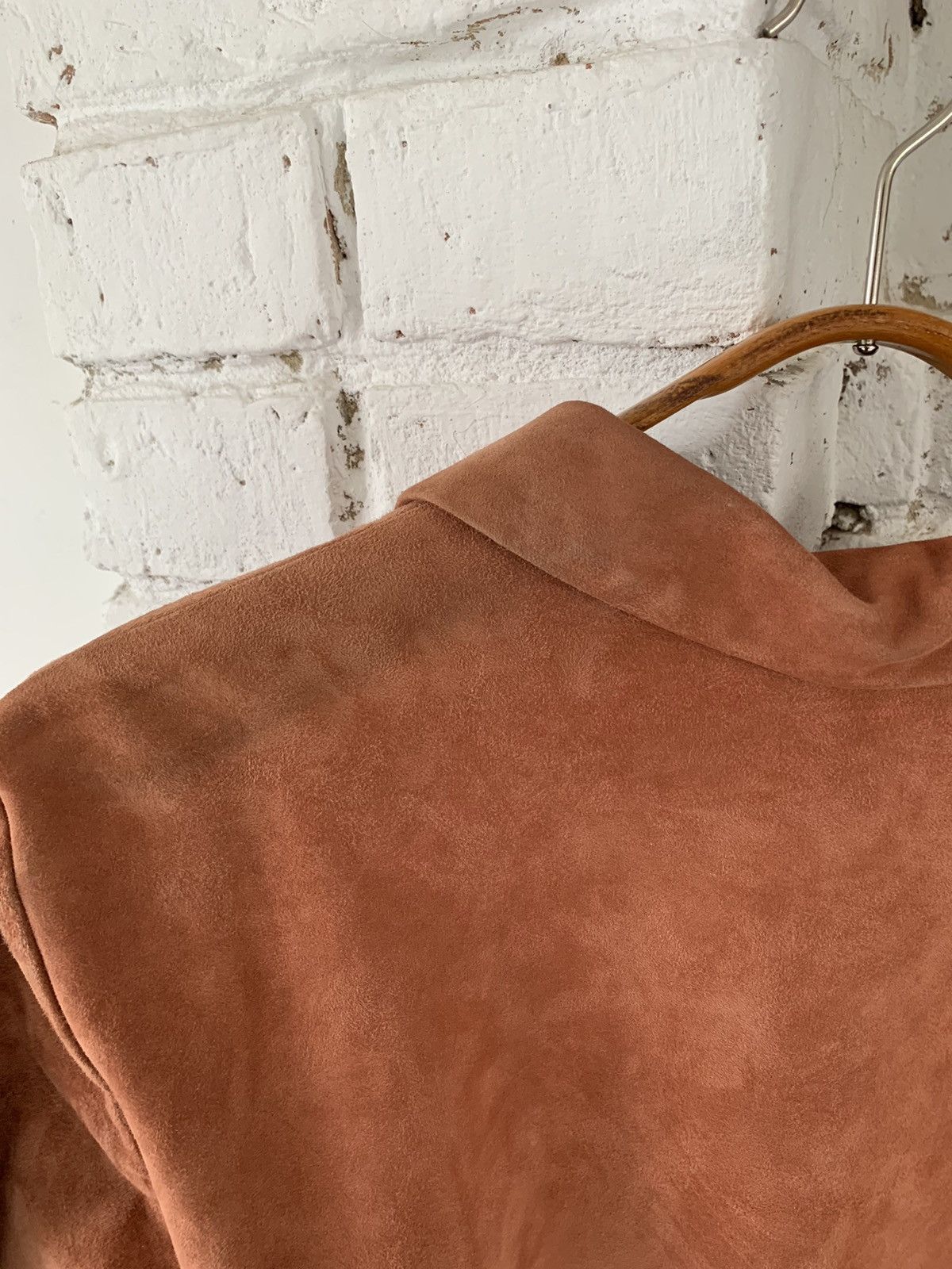 Bruno Magli Beautiful Bruno Magli Orange Purple suede short shirt Size US M / EU 48-50 / 2 - 5 Thumbnail