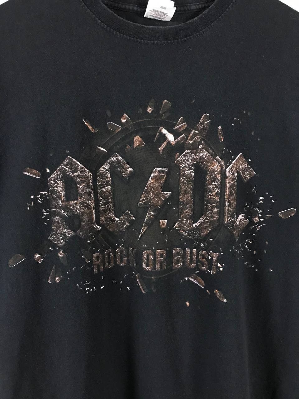 AC/DC × Band Tees × Vintage AC/DC 2016 vintage rock band tee Size US L / EU 52-54 / 3 - 3 Thumbnail