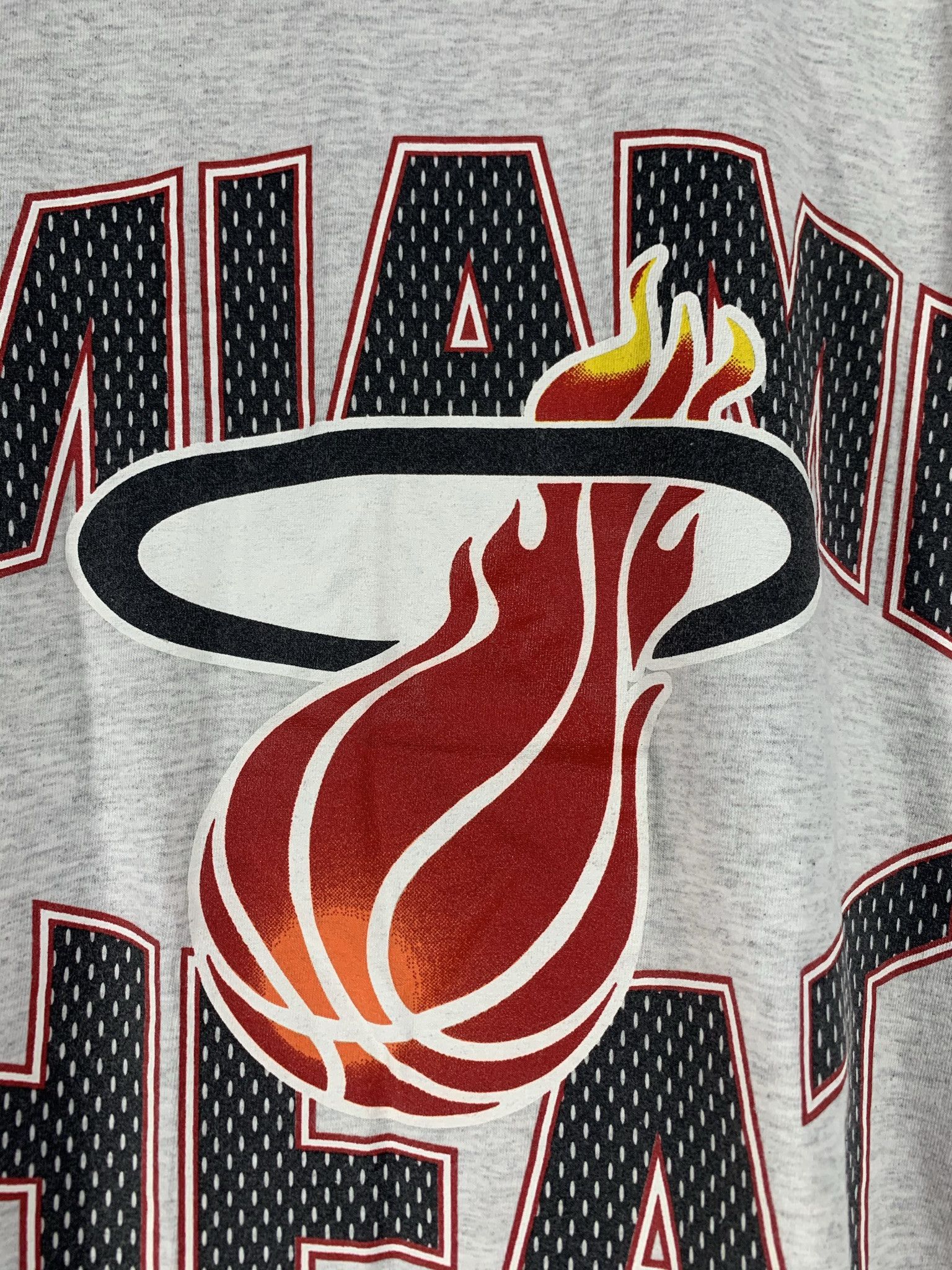 CSA × NBA × Vintage 1990s CSA Nutmeg NBA Miami Heat Tank Sleeveless 90s VTG Size US L / EU 52-54 / 3 - 3 Thumbnail