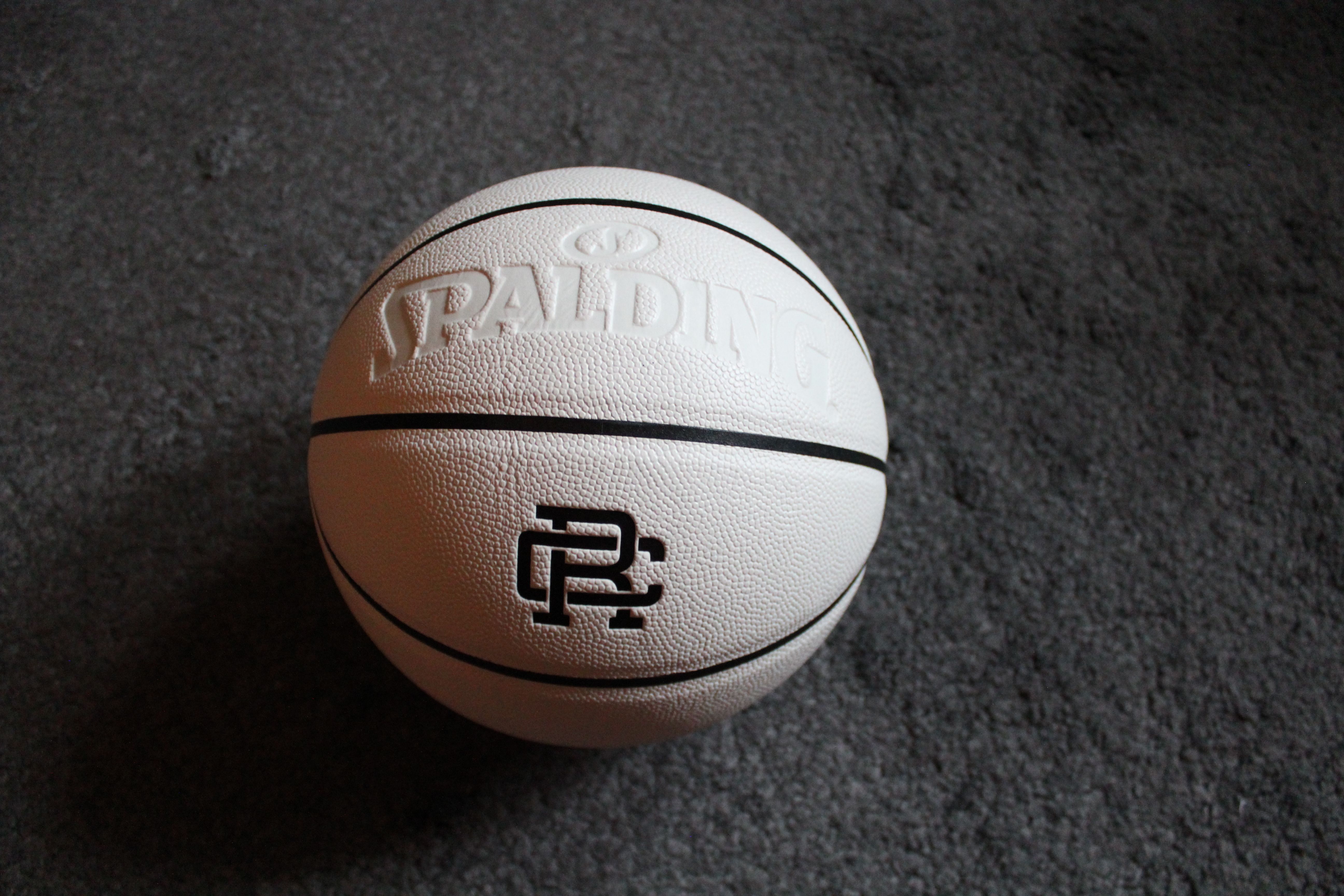Spalding Basketball / O/S / Grey by Reigning Champ