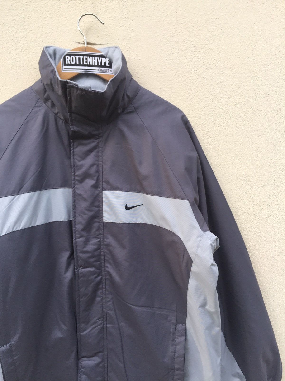 Nike Nike loft puffer inside jacket Size US L / EU 52-54 / 3 - 3 Thumbnail