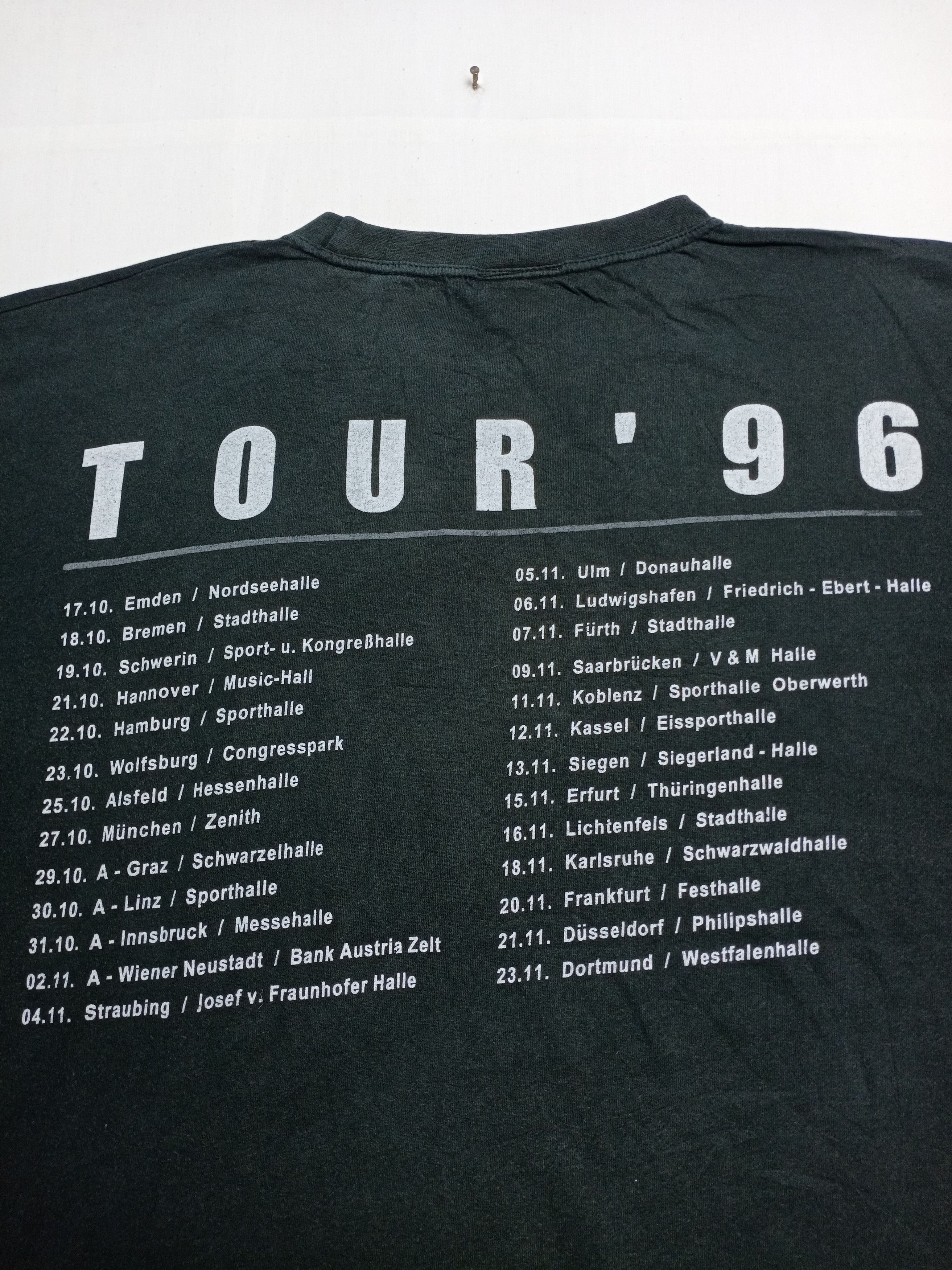 Band Tees × Vintage Vtg Bohse Onkelz Tour 1996 Germany Heavy Metal Band Tshirt Size US XL / EU 56 / 4 - 2 Thumbnail