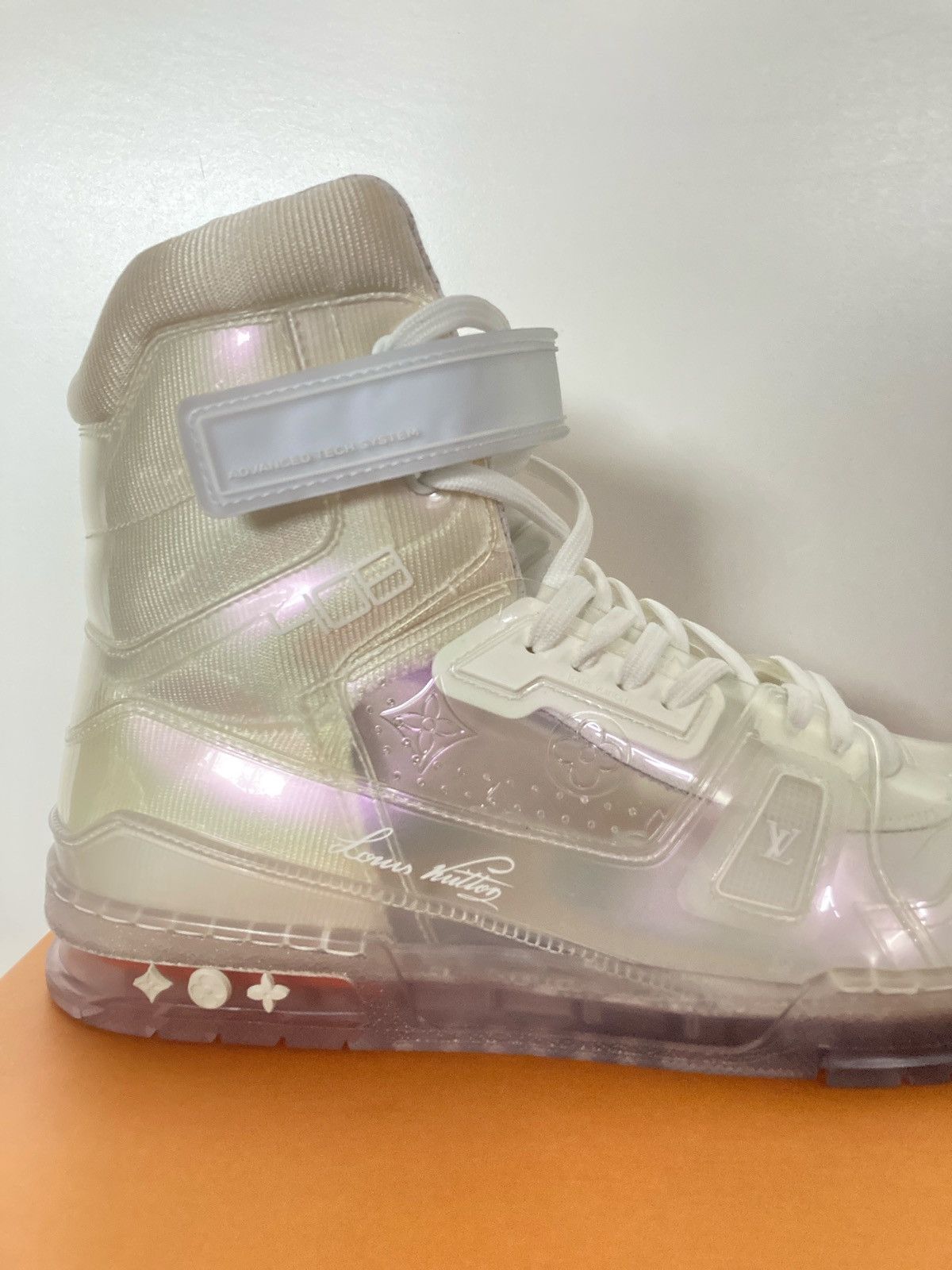 Louis Vuitton Unreleased Transparent Louis Vuitton Trainer 408 Size US 12 / EU 45 - 8 Thumbnail