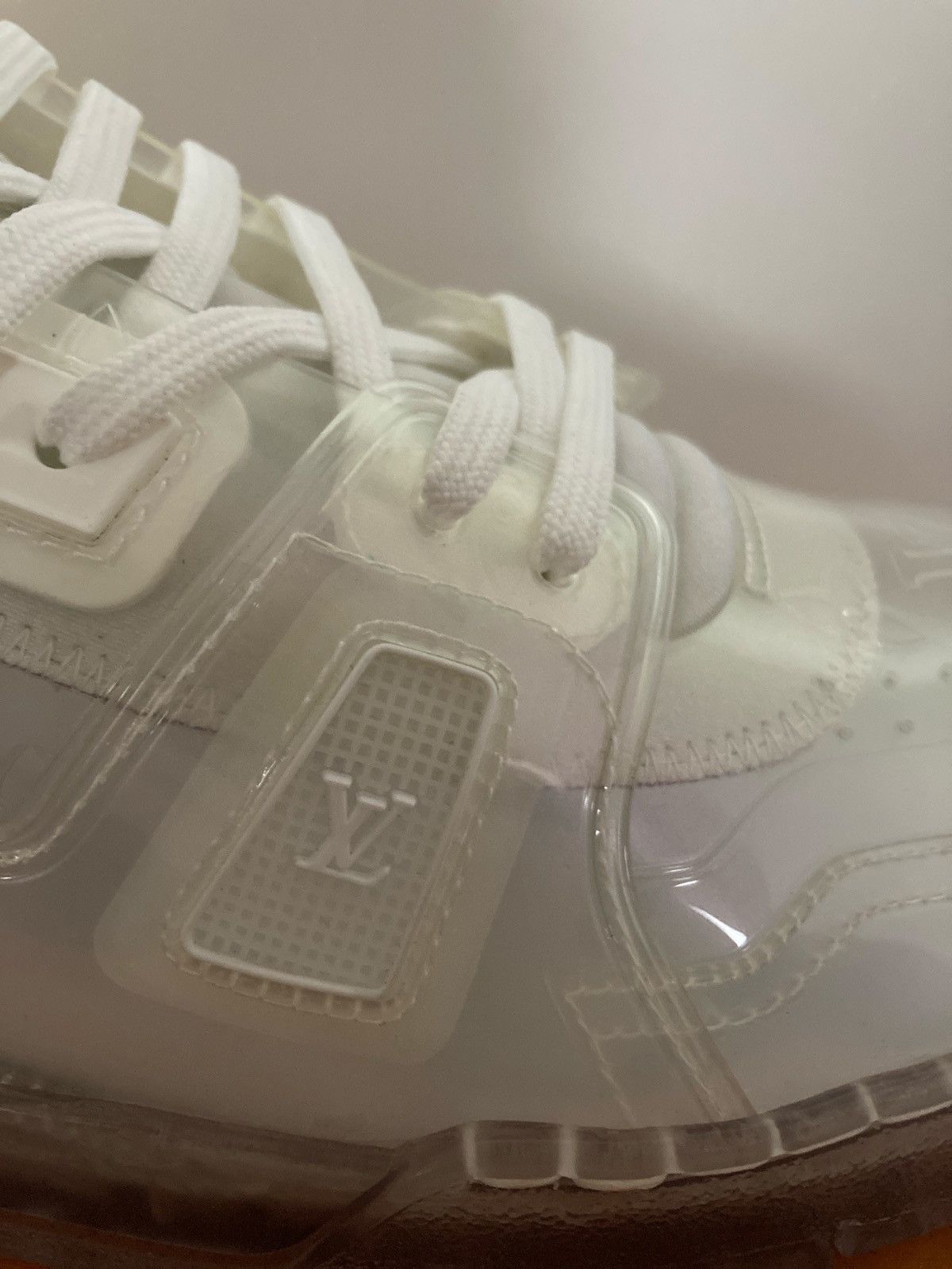 A Detailed Look at the Transparent LV 408 Trainer - JustFreshKicks