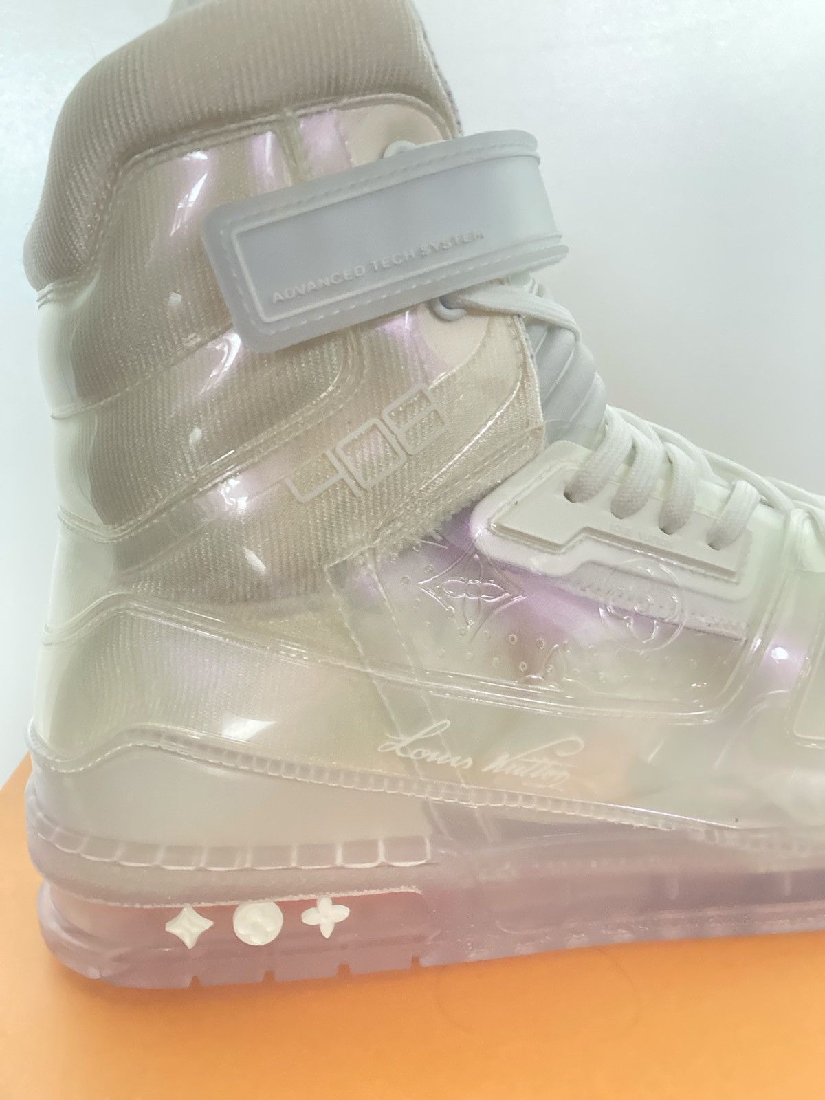 A Detailed Look at the Transparent LV 408 Trainer - JustFreshKicks