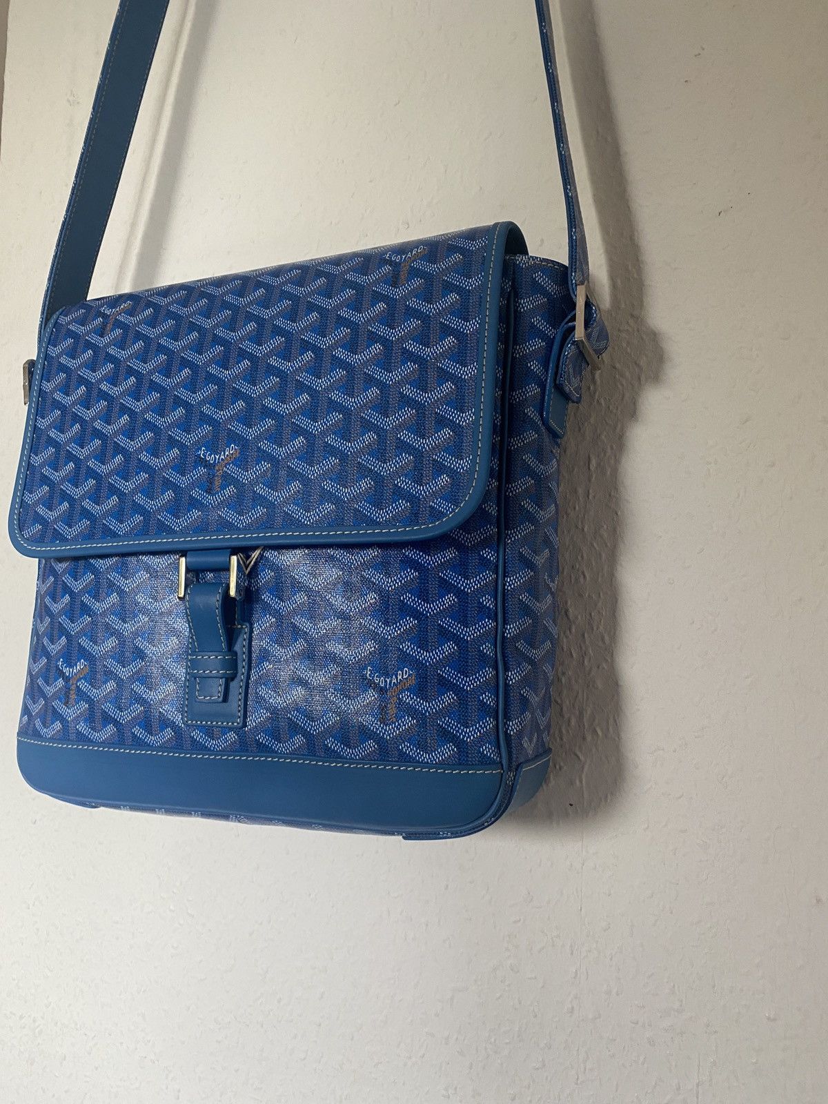 Goyard Sky Blue Goyard Grand Bleu MM Messenger Bag Size ONE SIZE - 3 Thumbnail