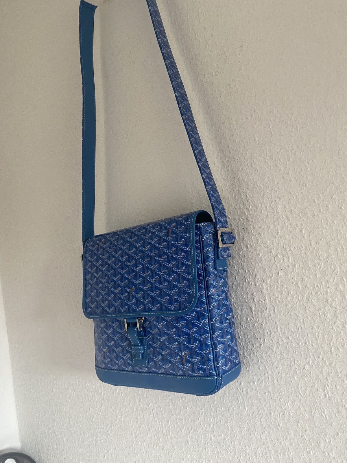 Goyard Sky Blue Goyard Grand Bleu MM Messenger Bag Size ONE SIZE - 2 Thumbnail