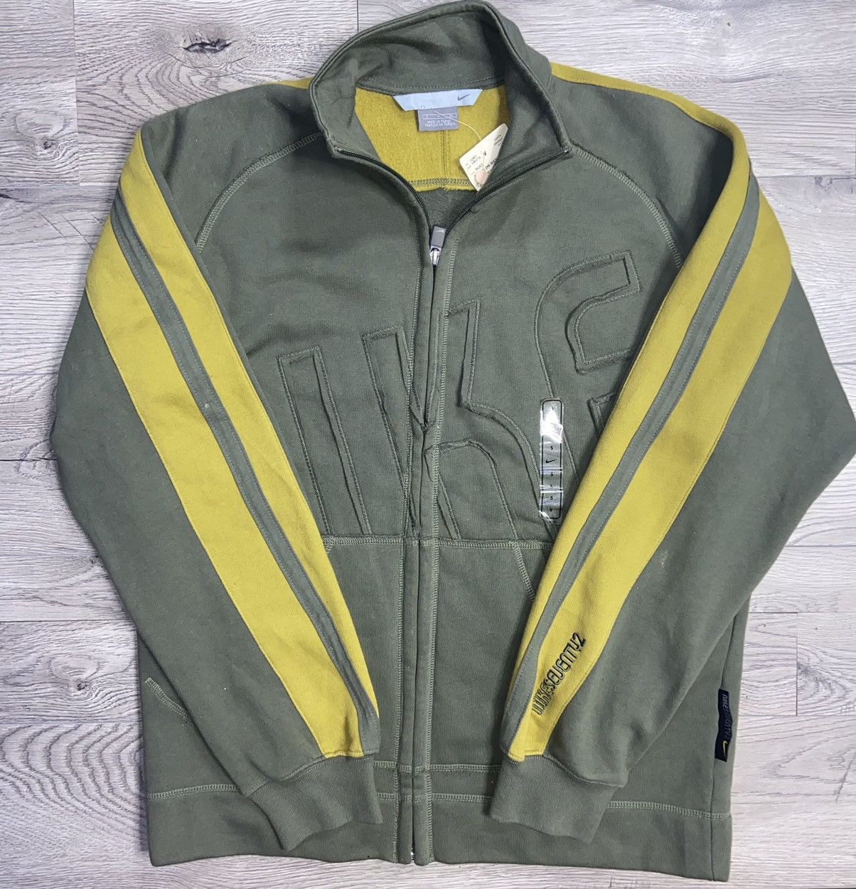 Nike × Vintage Y2K Nike seventy2 jacket size small Size US S / EU 44-46 / 1 - 1 Thumbnail