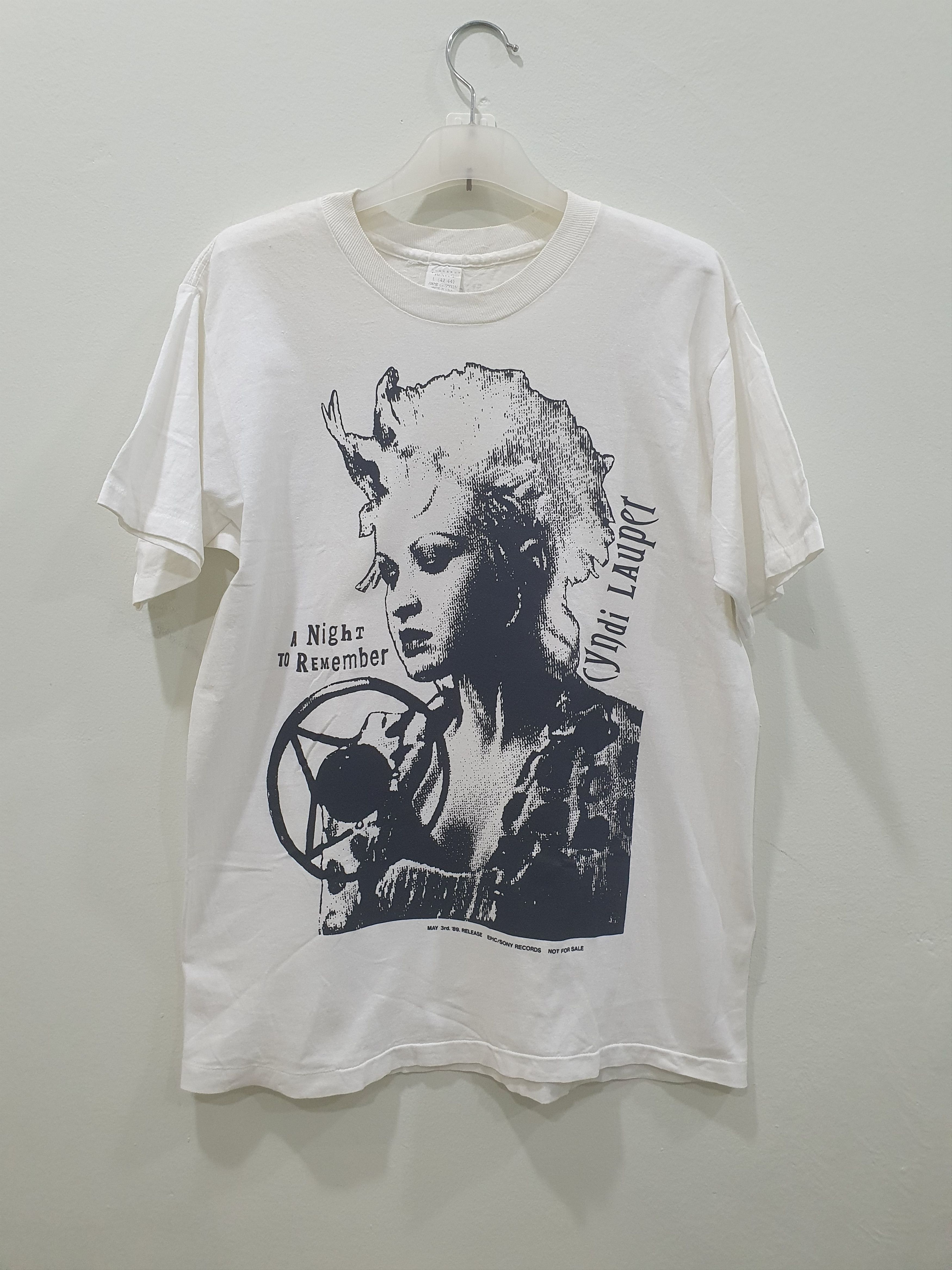 ヴィンテージCyndi Lauper & Cher Tシャツ il_1080xN.5614762878_beaa.jpg