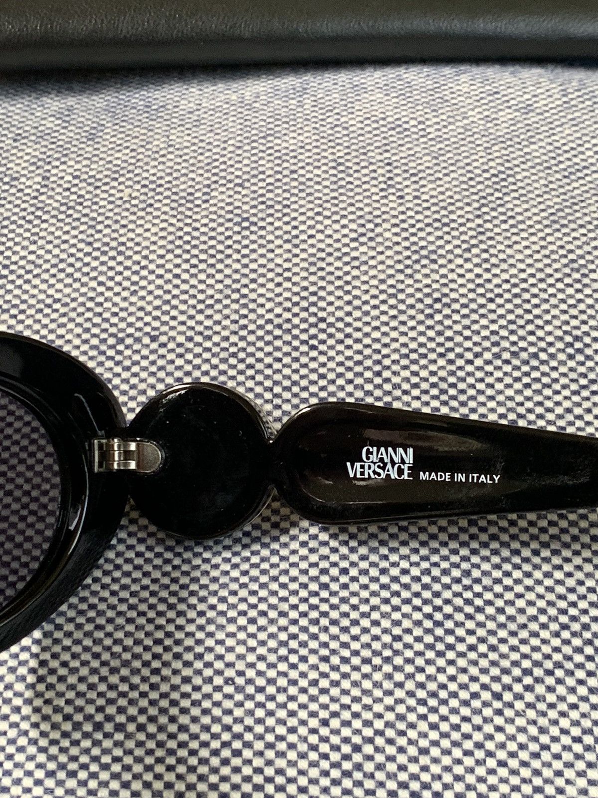 Versace × Vintage *RARE* Vintage Gianni Versace Medusa Sunglasses Size ONE SIZE - 3 Thumbnail