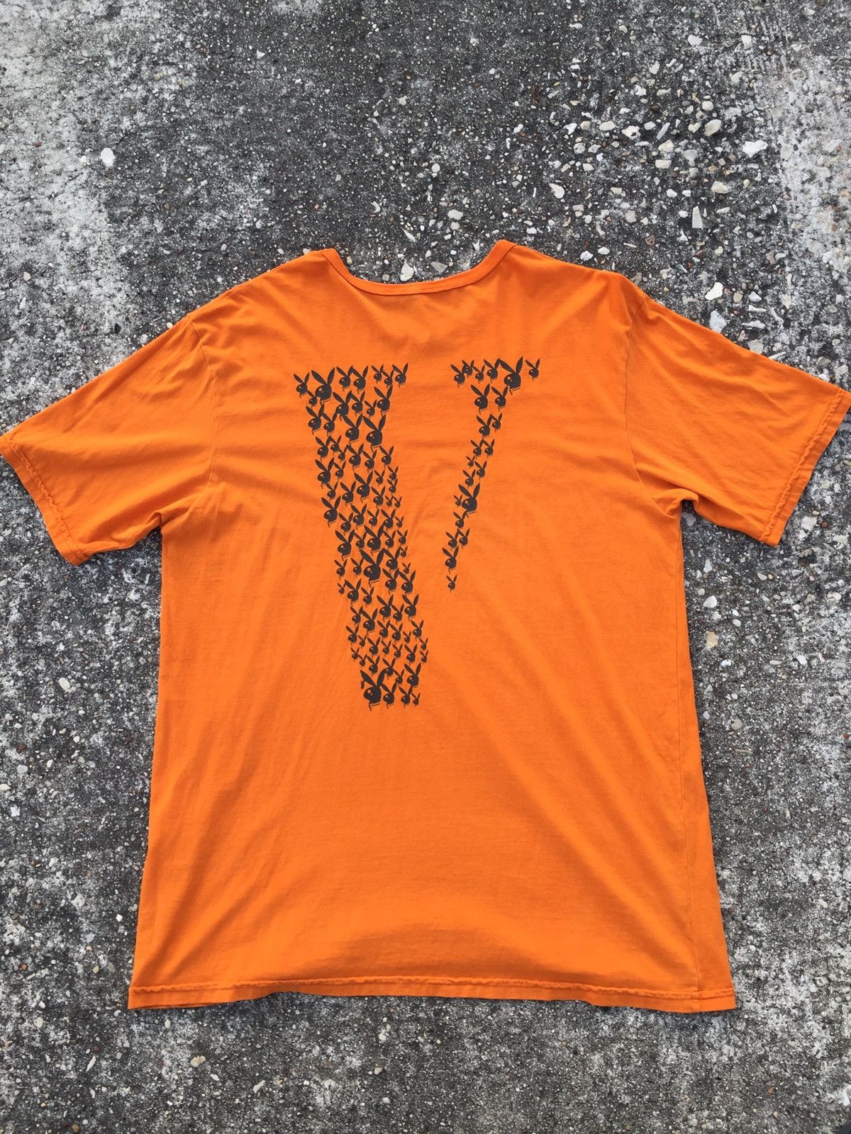 Vlone Vlone Playboi Carti Tee Size US XL / EU 56 / 4 - 3 Thumbnail