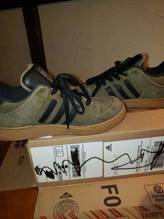 Adidas bucktown store hemp olive