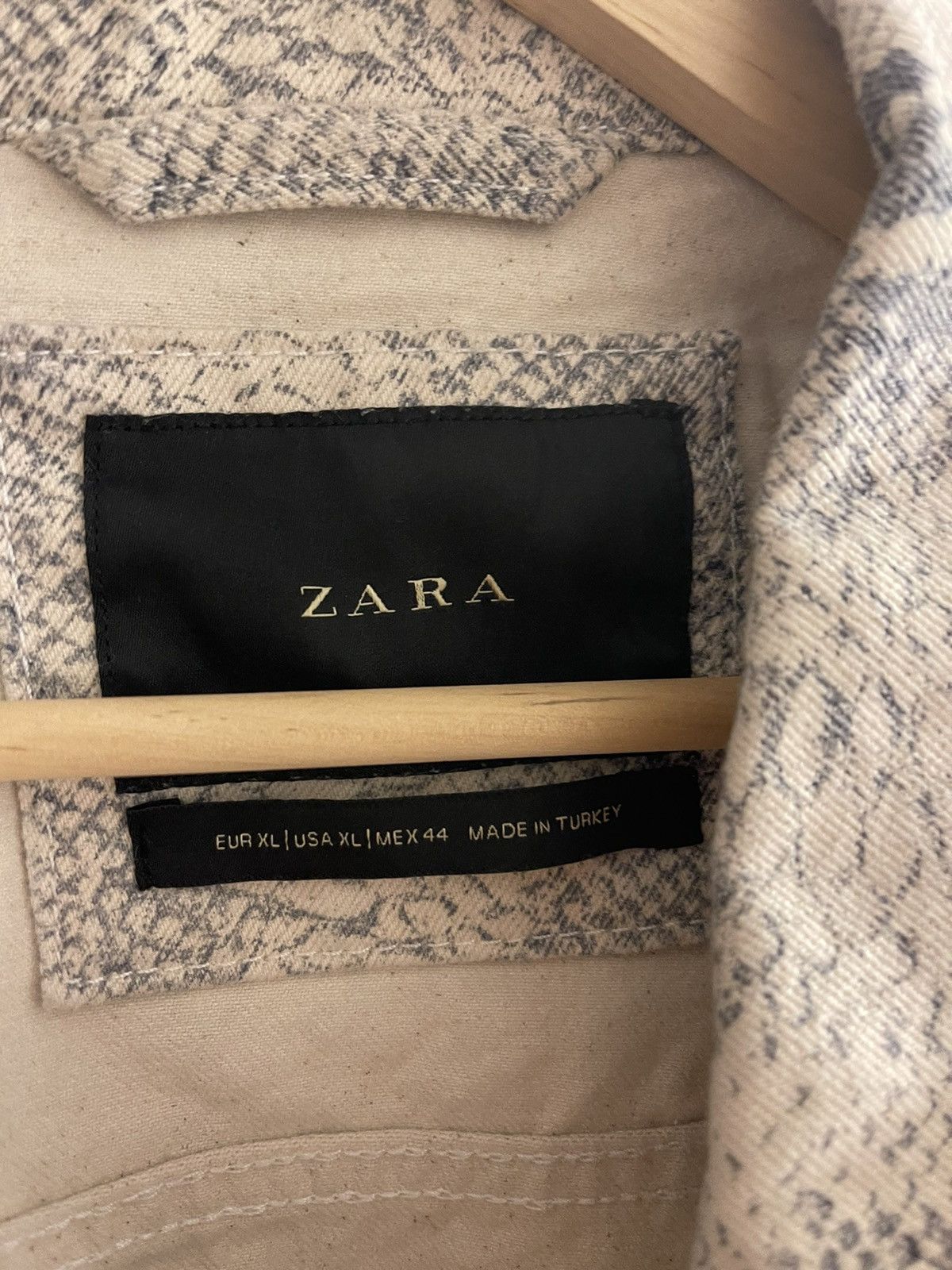 Zara Snakeskin Print Trucker Jacket Size US XL / EU 56 / 4 - 2 Thumbnail