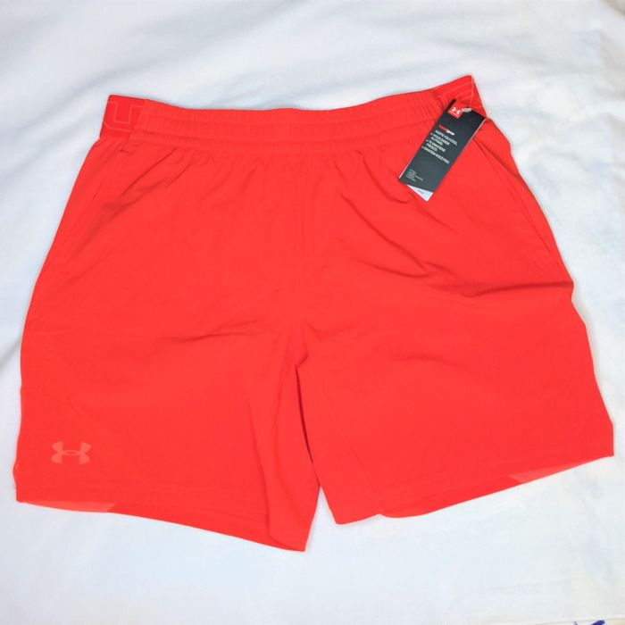 Under Armour Under Armour Elevated Woven Shorts Red Large NEW