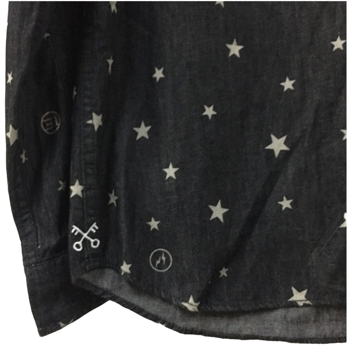 Fragment Design × Sophnet. × uniform experiment AW2017 Uniform Experiment Stars Logo Shirt Hooded Size US S / EU 44-46 / 1 - 5 Thumbnail
