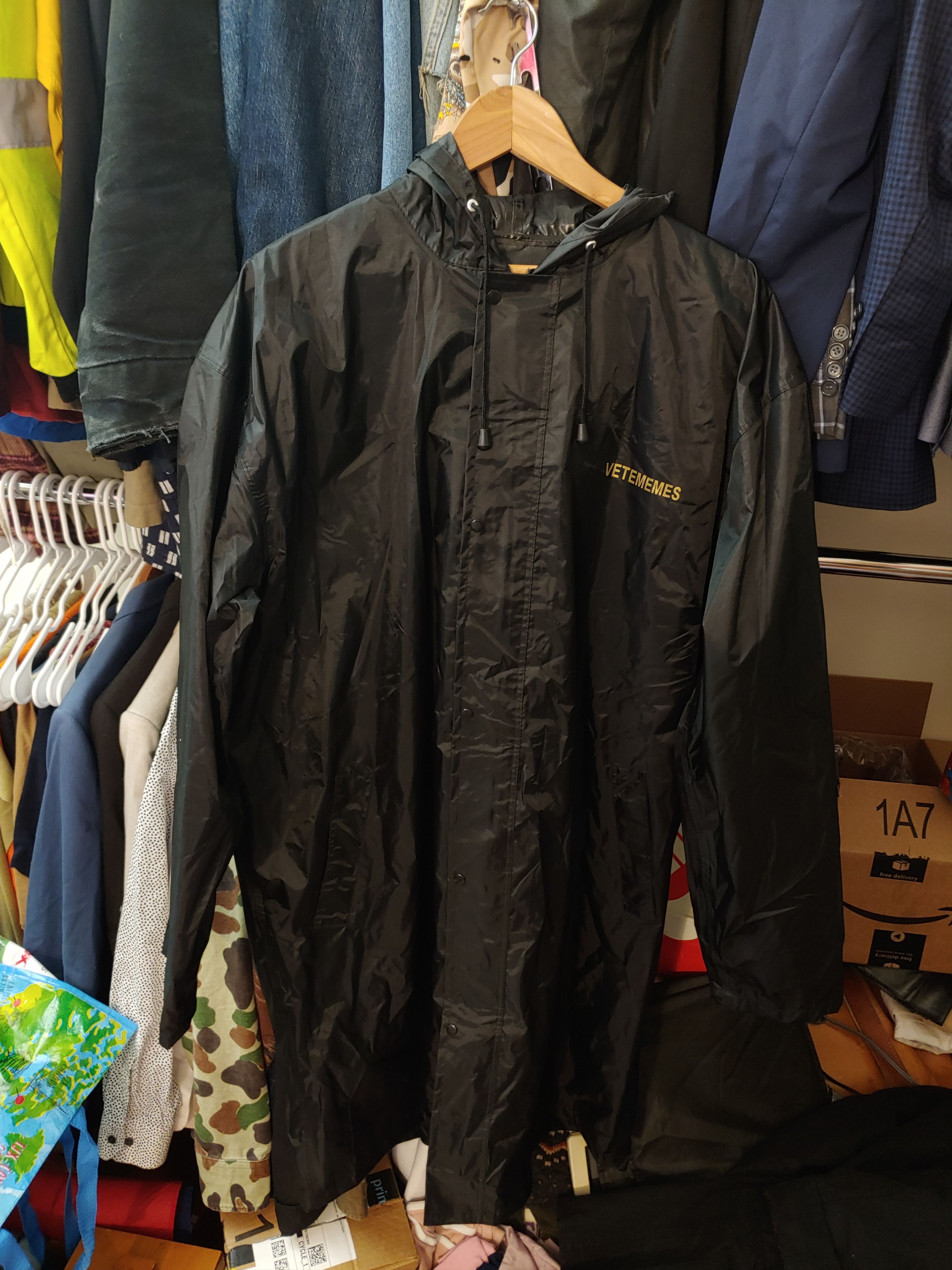 Vetememes Vetememes Raincoat Size US L / EU 52-54 / 3 - 2 Thumbnail