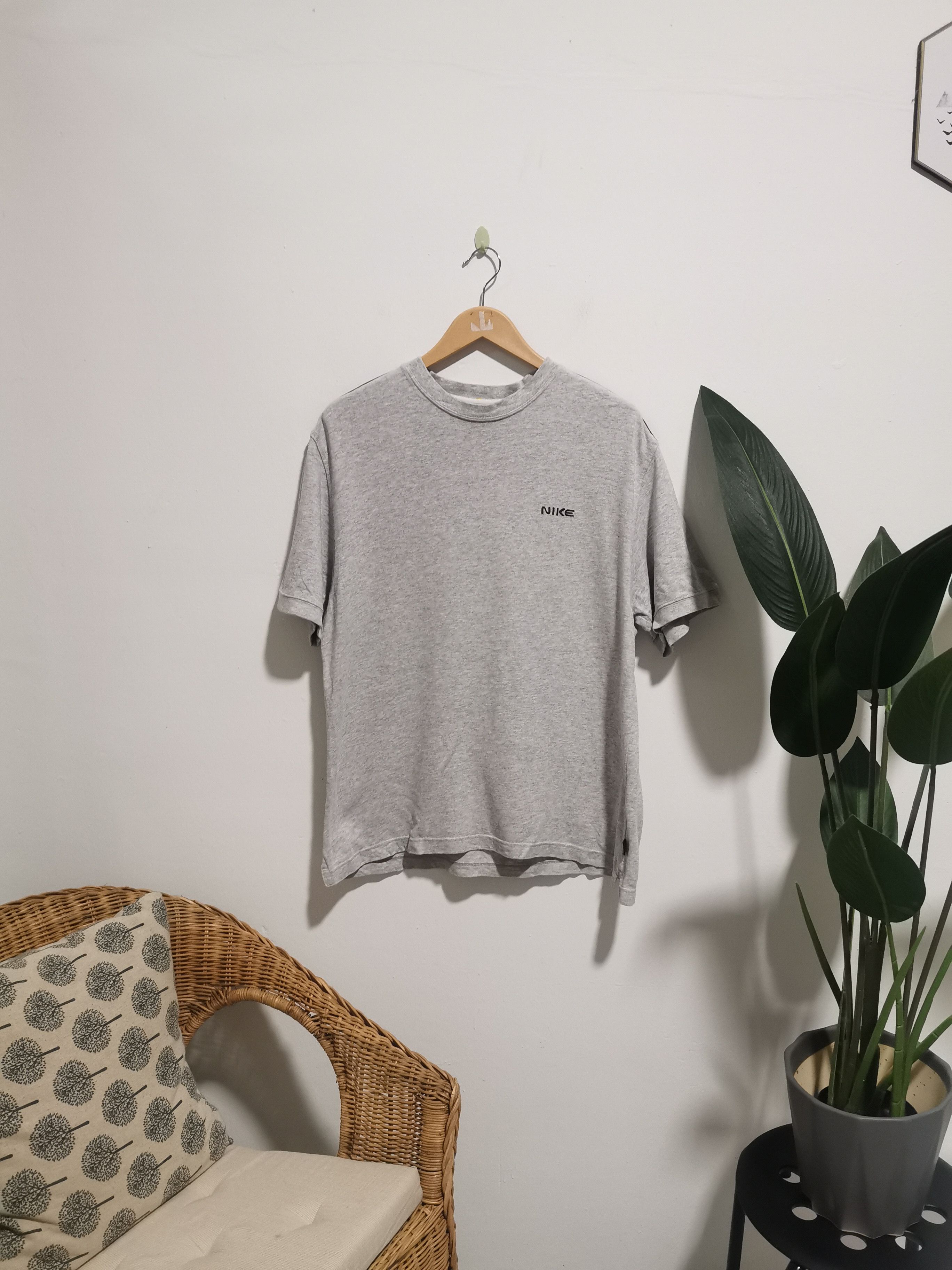 Nike × Streetwear × Vintage Vintage Nike Small Emblems Tees Travis ...