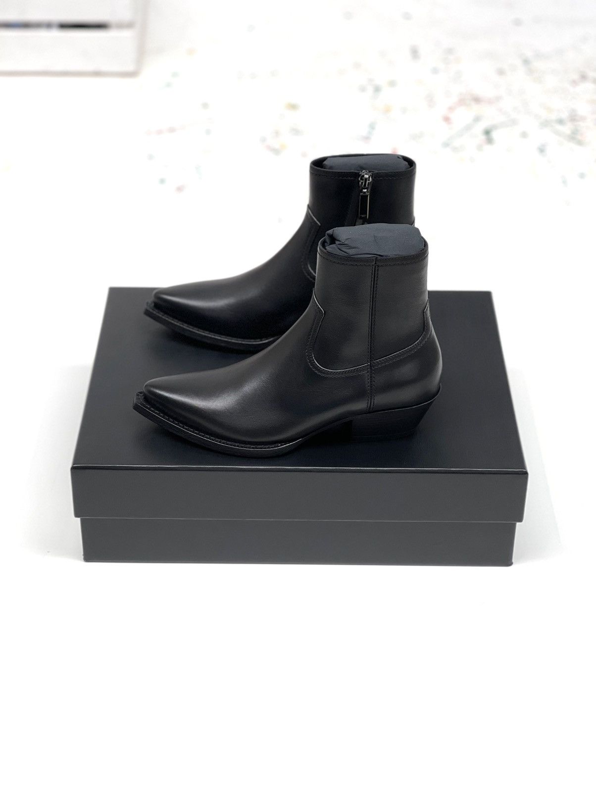 Saint Laurent Paris Saint Laurent Lukas 40 Zip Boots (WOMENS) Size US 6 / IT 36 - 1 Thumbnail