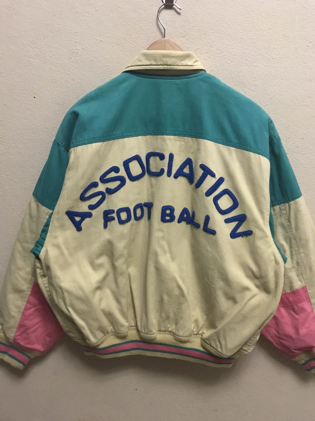 Vintage 💥Club Men Association Football multicolour jacket Size US L / EU 52-54 / 3 - 8 Thumbnail