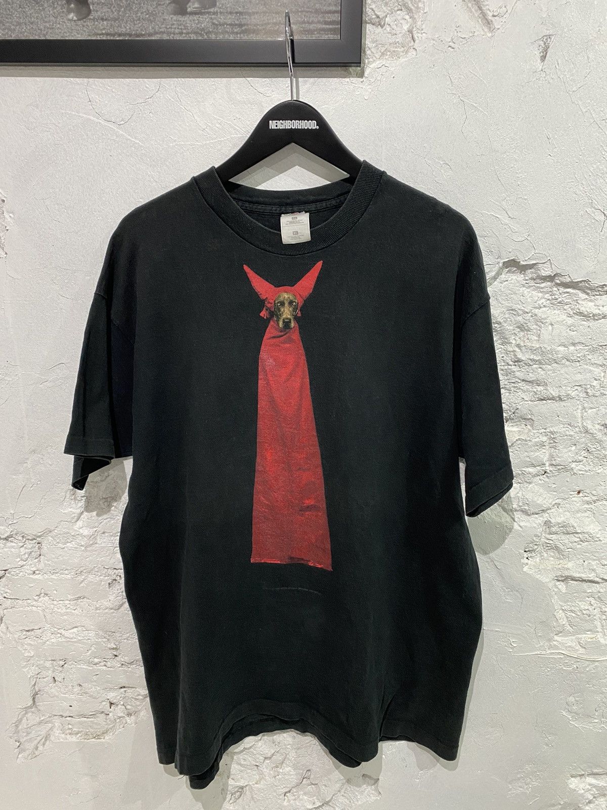 Vintage William Wegman 1990 Devil Dog tee | Grailed