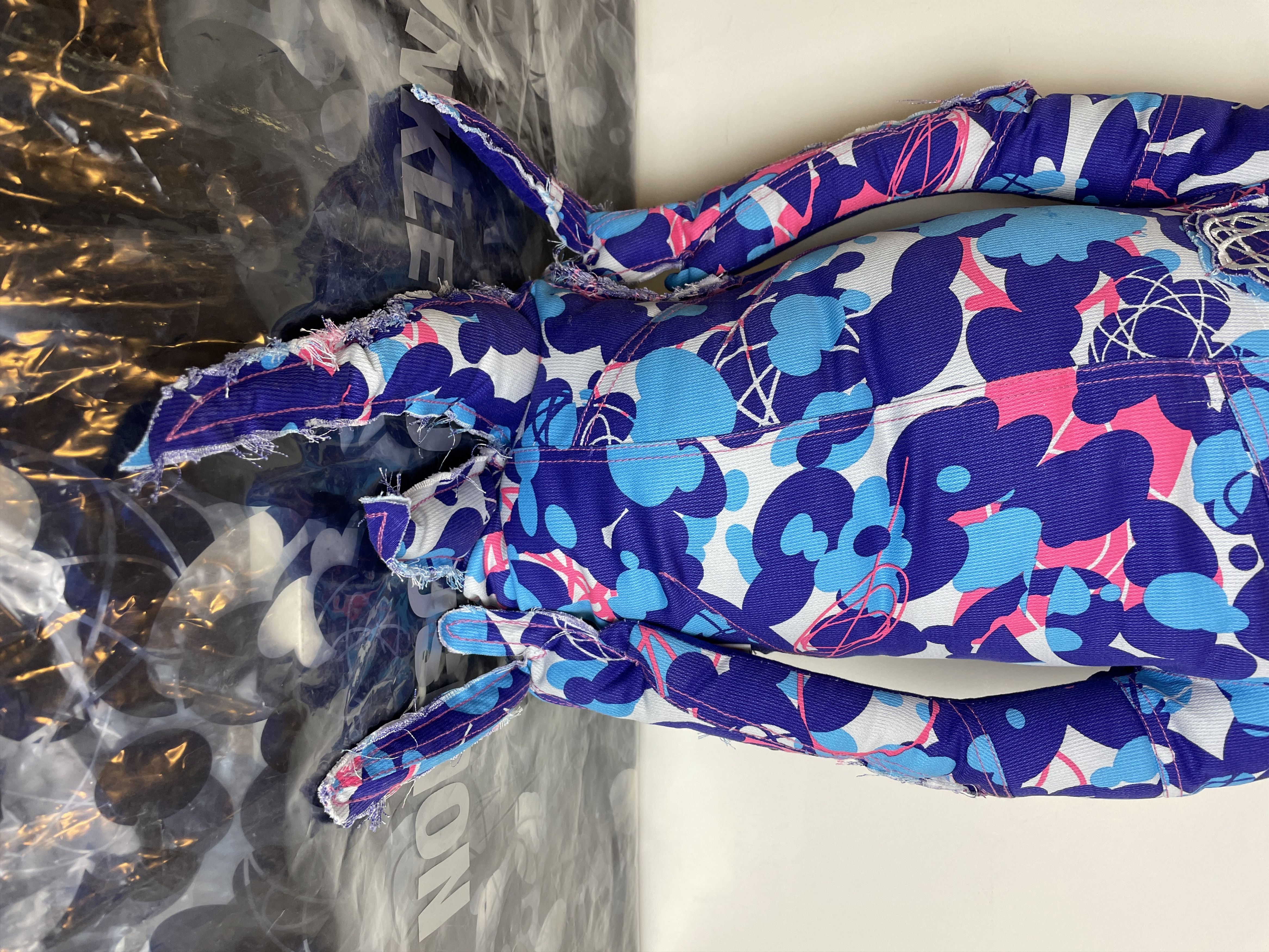 Futura × Medicom Toy MEDICOM TOY Futura 2000 Unkle Cushion KAWS Supreme Bape Ape Size ONE SIZE - 6 Thumbnail