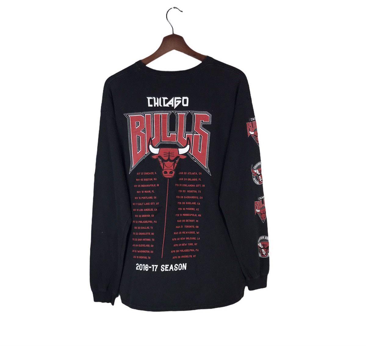 NBA Vintage Chicago Bulls Long Sleeve Size US M / EU 48-50 / 2 - 4 Thumbnail