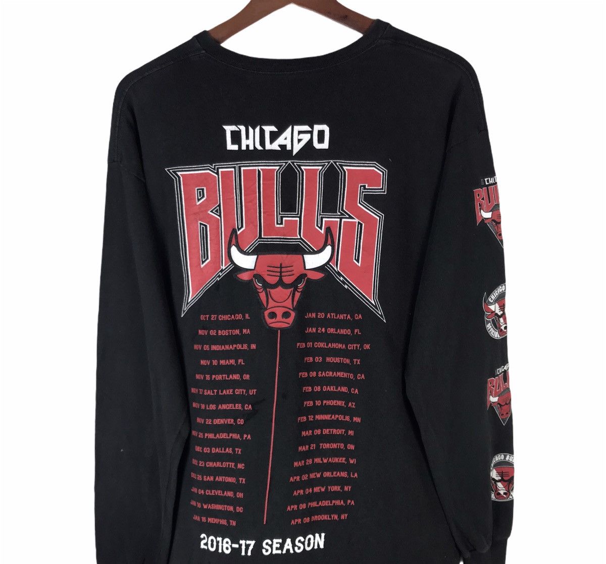 NBA Vintage Chicago Bulls Long Sleeve Size US M / EU 48-50 / 2 - 3 Thumbnail