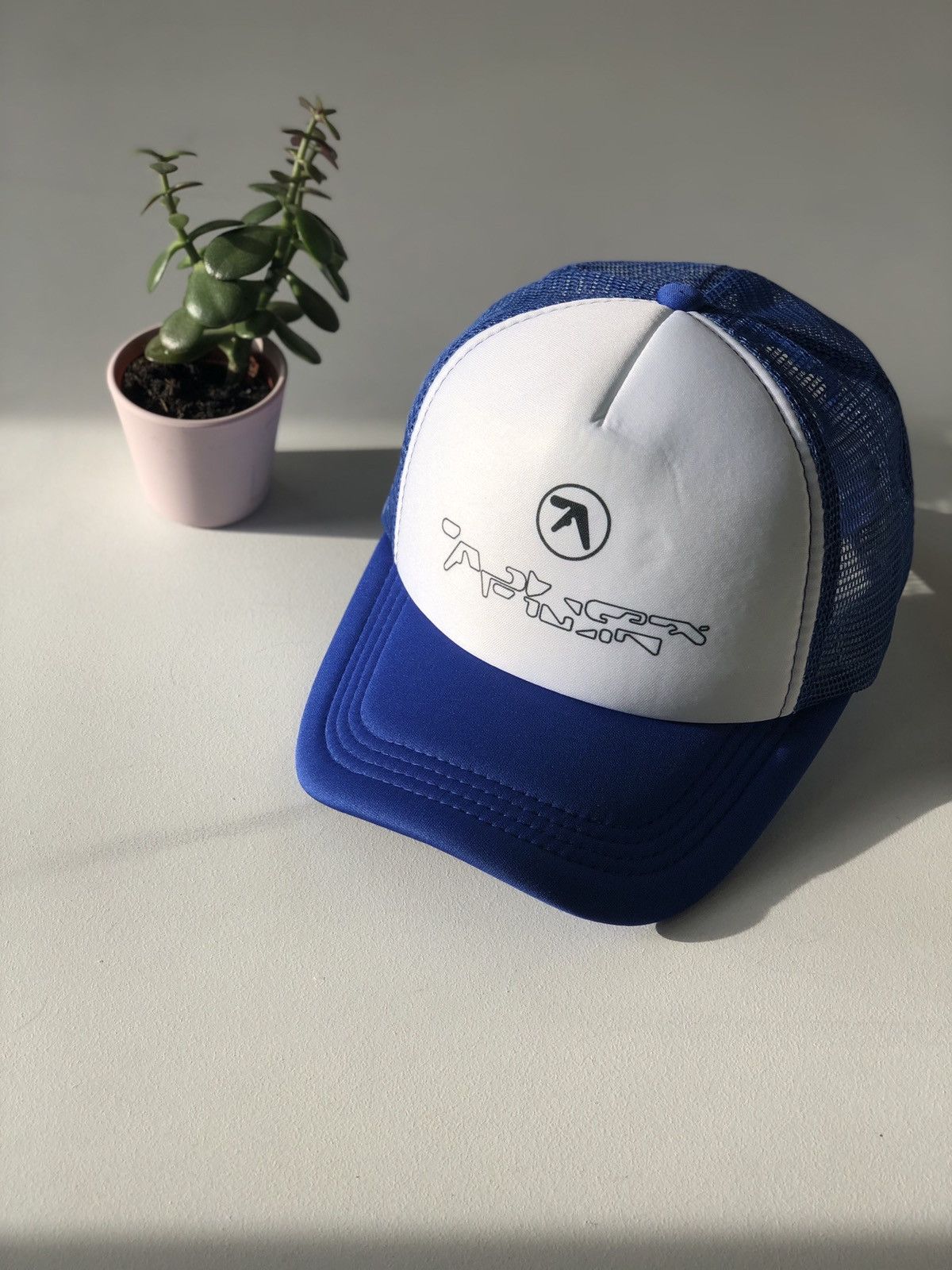 Vintage Aphex Twin Graphic Mesh Trucker Hat Size ONE SIZE - 2 Thumbnail