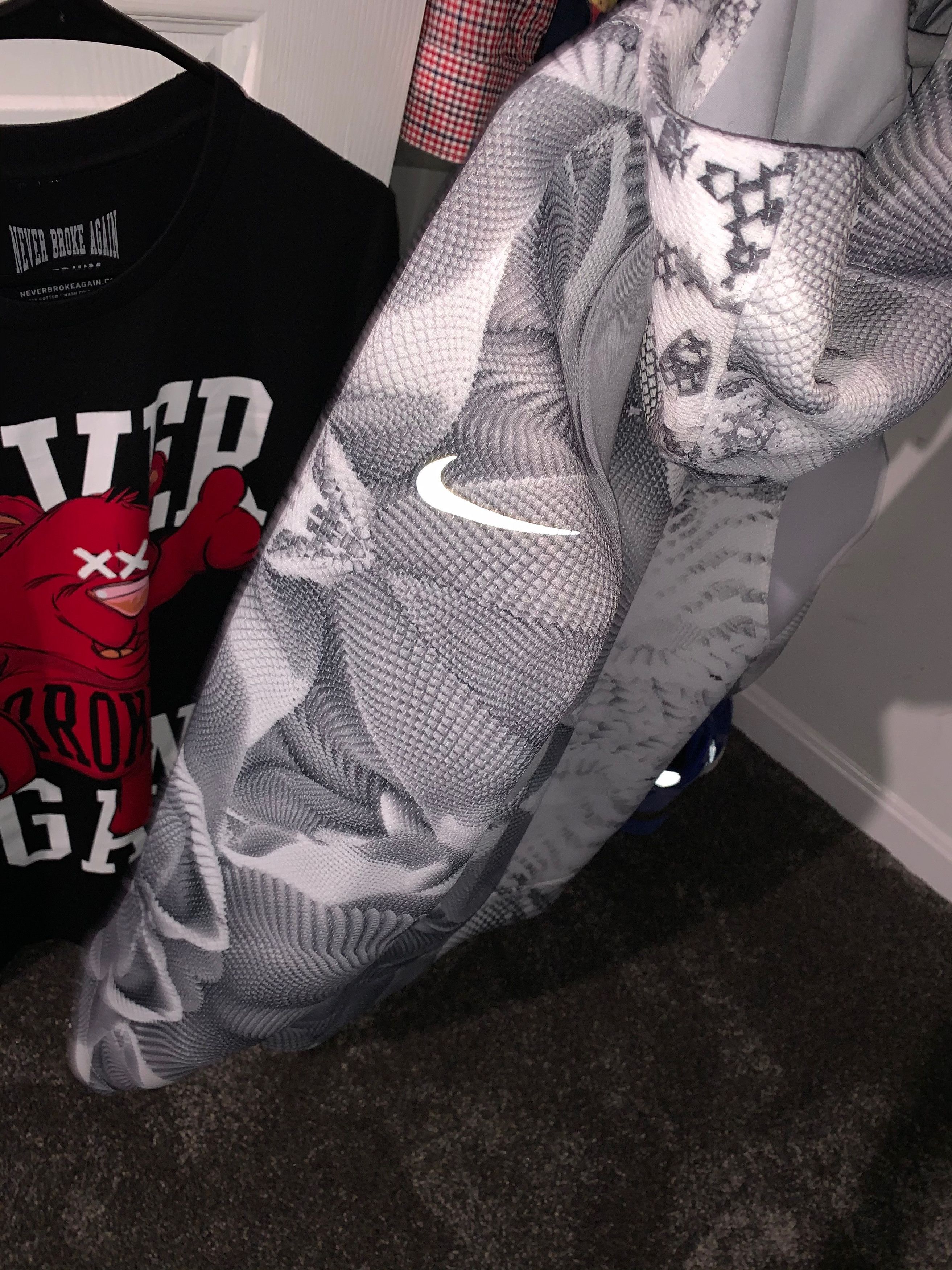 Kobe mambula jacket sales