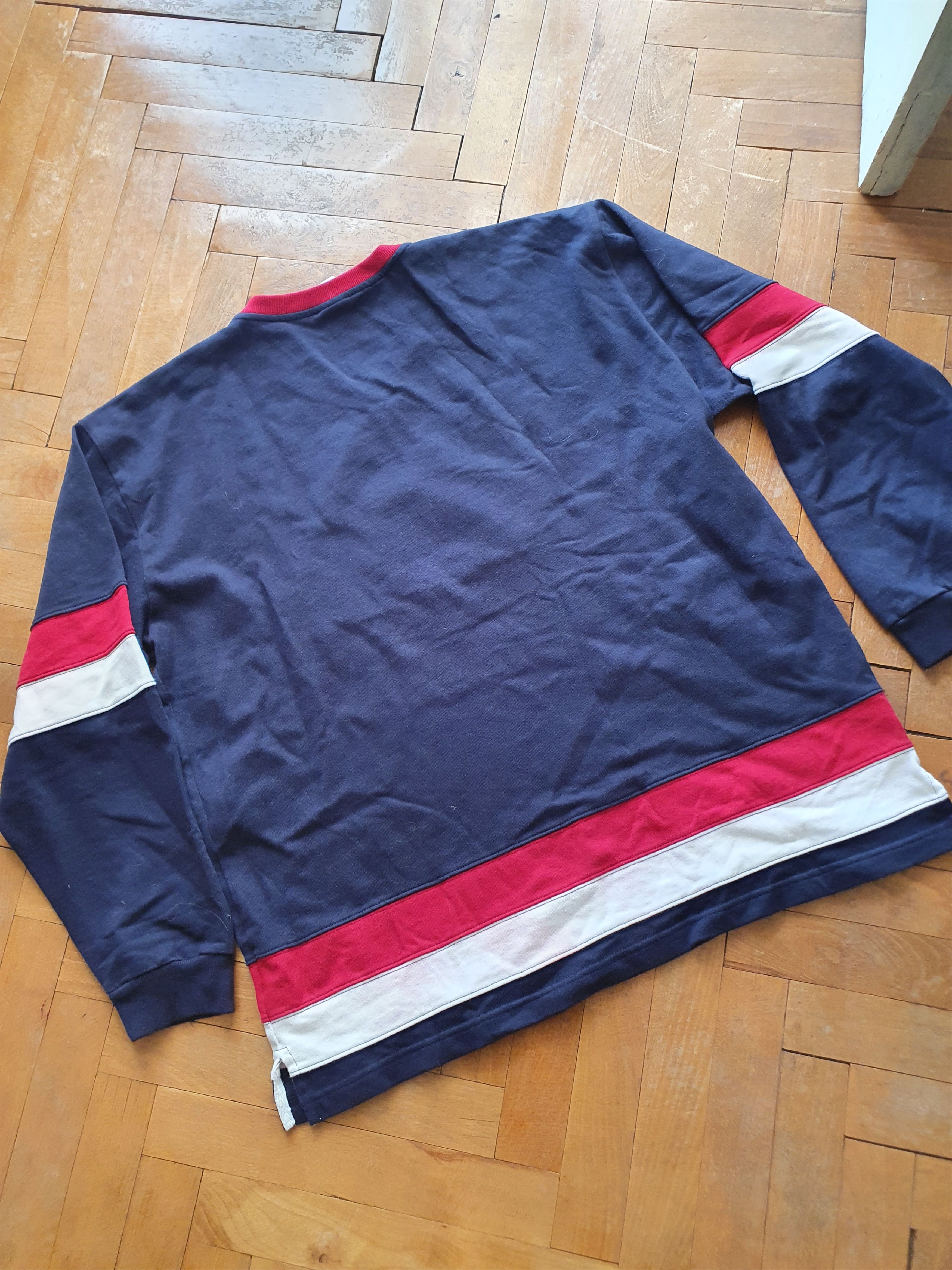 Vintage × Warner Bros Bugs and Taz sports Warner Bros Vtg 1999 sweatshirt,szL/XL Size US L / EU 52-54 / 3 - 14 Thumbnail