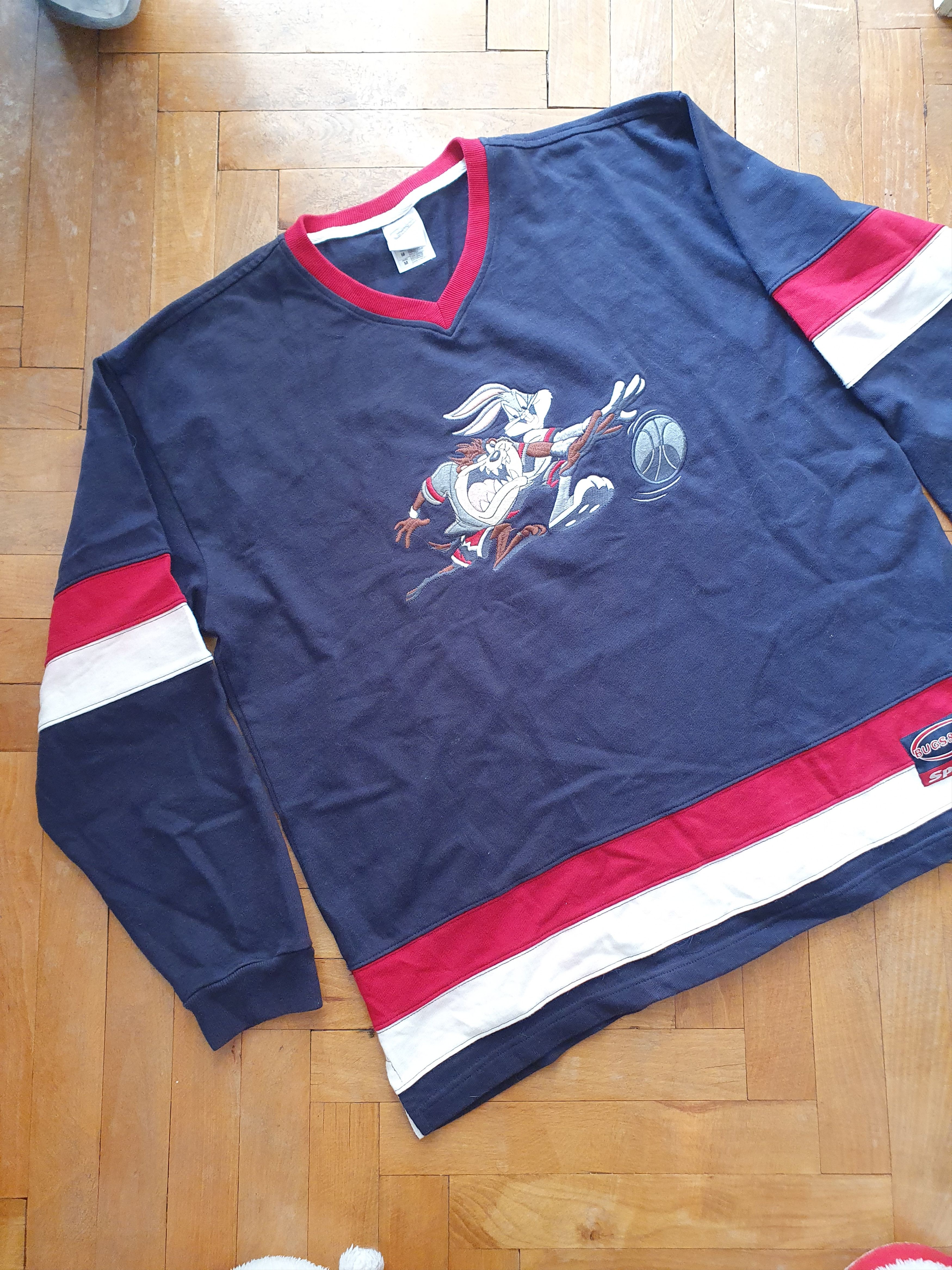 Vintage × Warner Bros Bugs and Taz sports Warner Bros Vtg 1999 sweatshirt,szL/XL Size US L / EU 52-54 / 3 - 9 Thumbnail