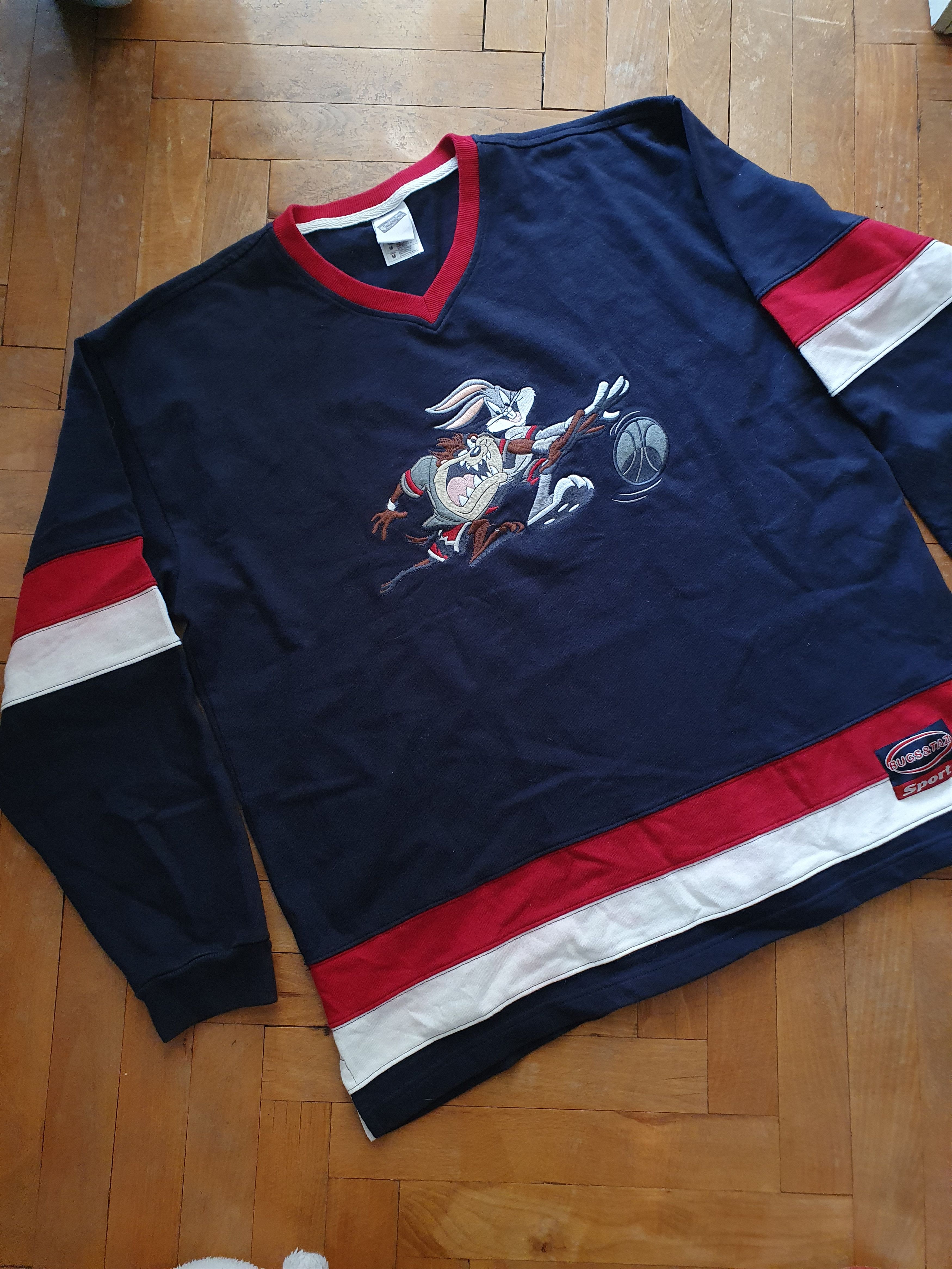 Vintage × Warner Bros Bugs and Taz sports Warner Bros Vtg 1999 sweatshirt,szL/XL Size US L / EU 52-54 / 3 - 1 Thumbnail