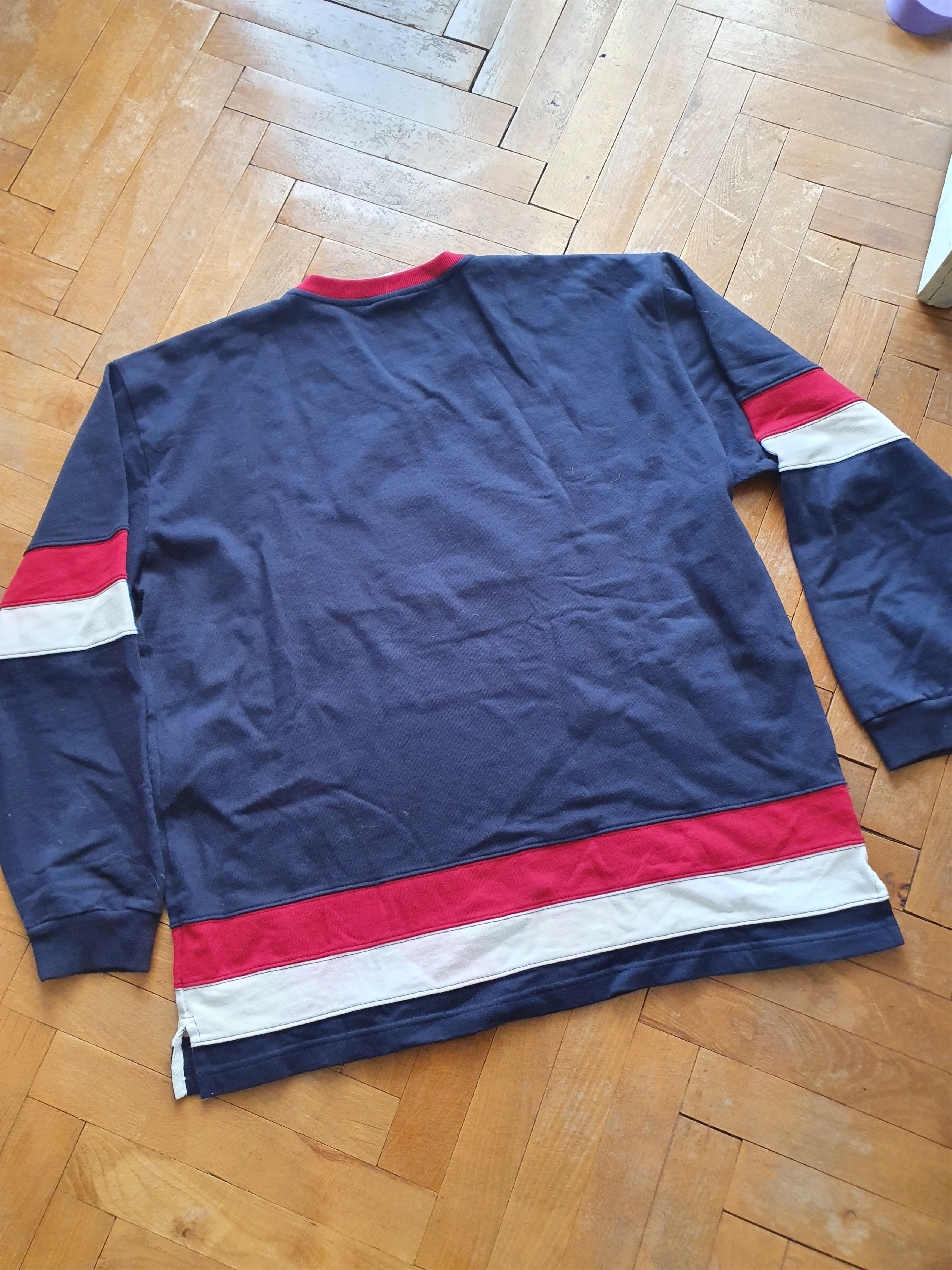 Vintage × Warner Bros Bugs and Taz sports Warner Bros Vtg 1999 sweatshirt,szL/XL Size US L / EU 52-54 / 3 - 15 Thumbnail
