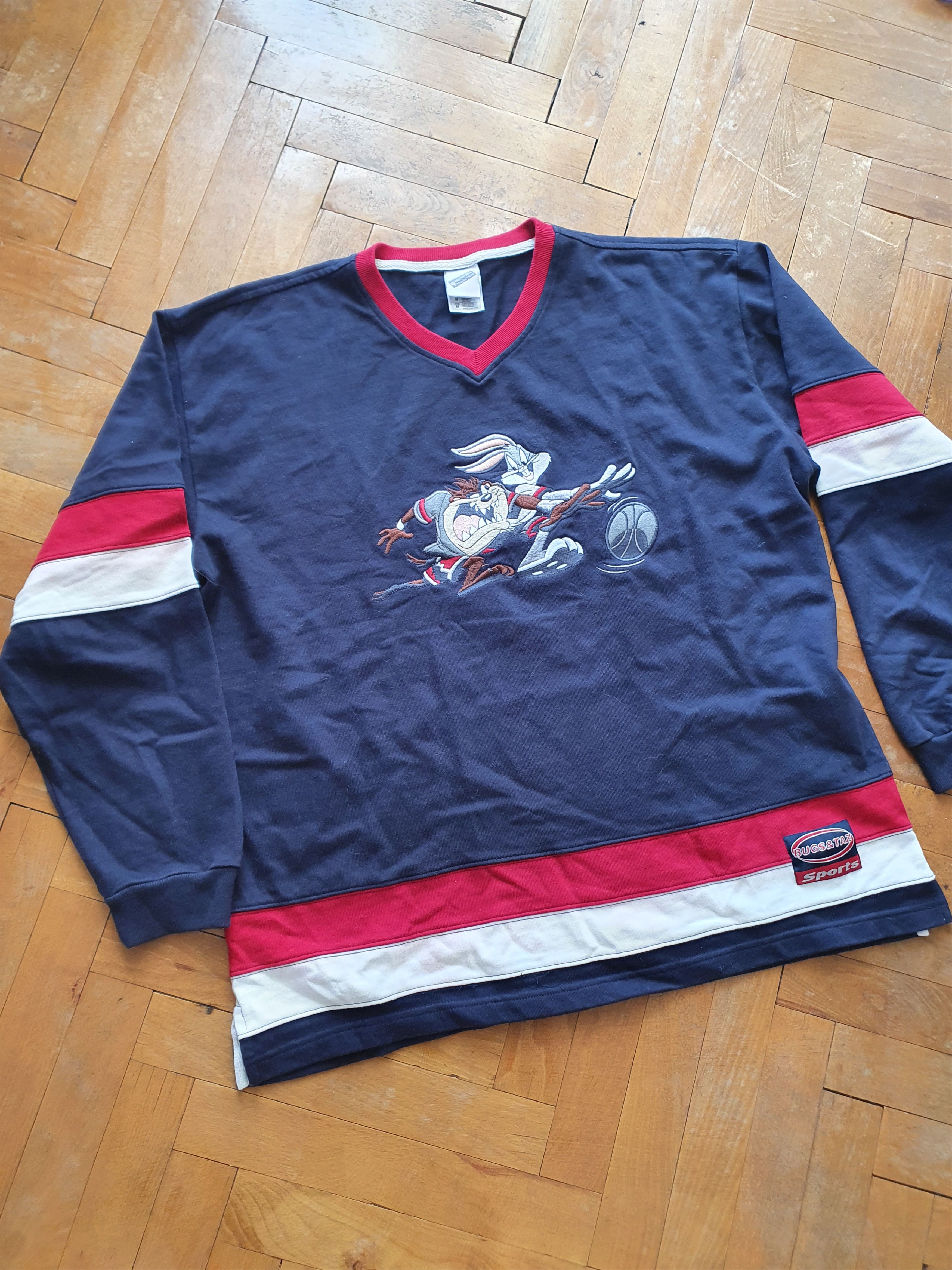 Vintage × Warner Bros Bugs and Taz sports Warner Bros Vtg 1999 sweatshirt,szL/XL Size US L / EU 52-54 / 3 - 16 Thumbnail