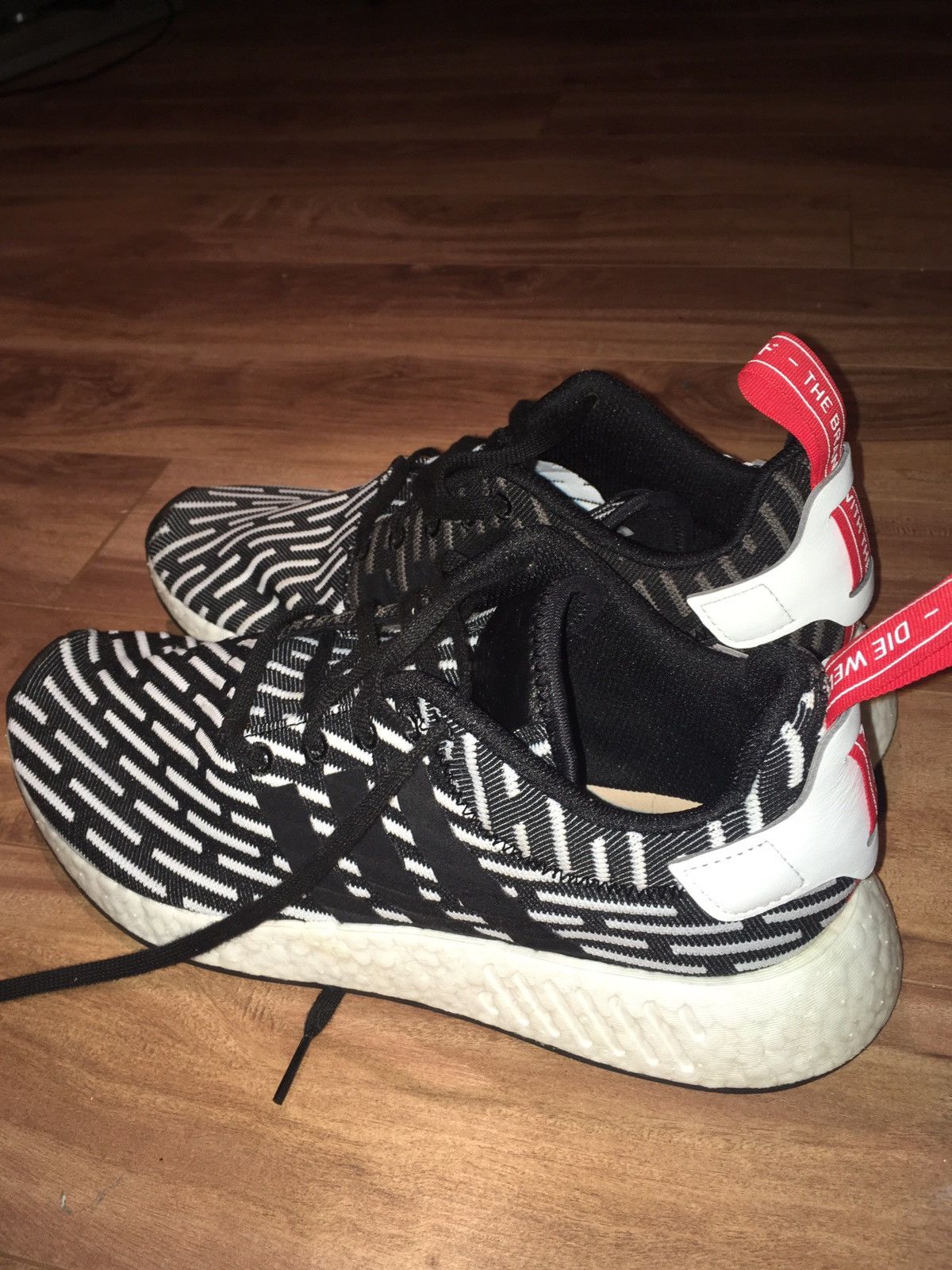 Nmd r2 outlet sale