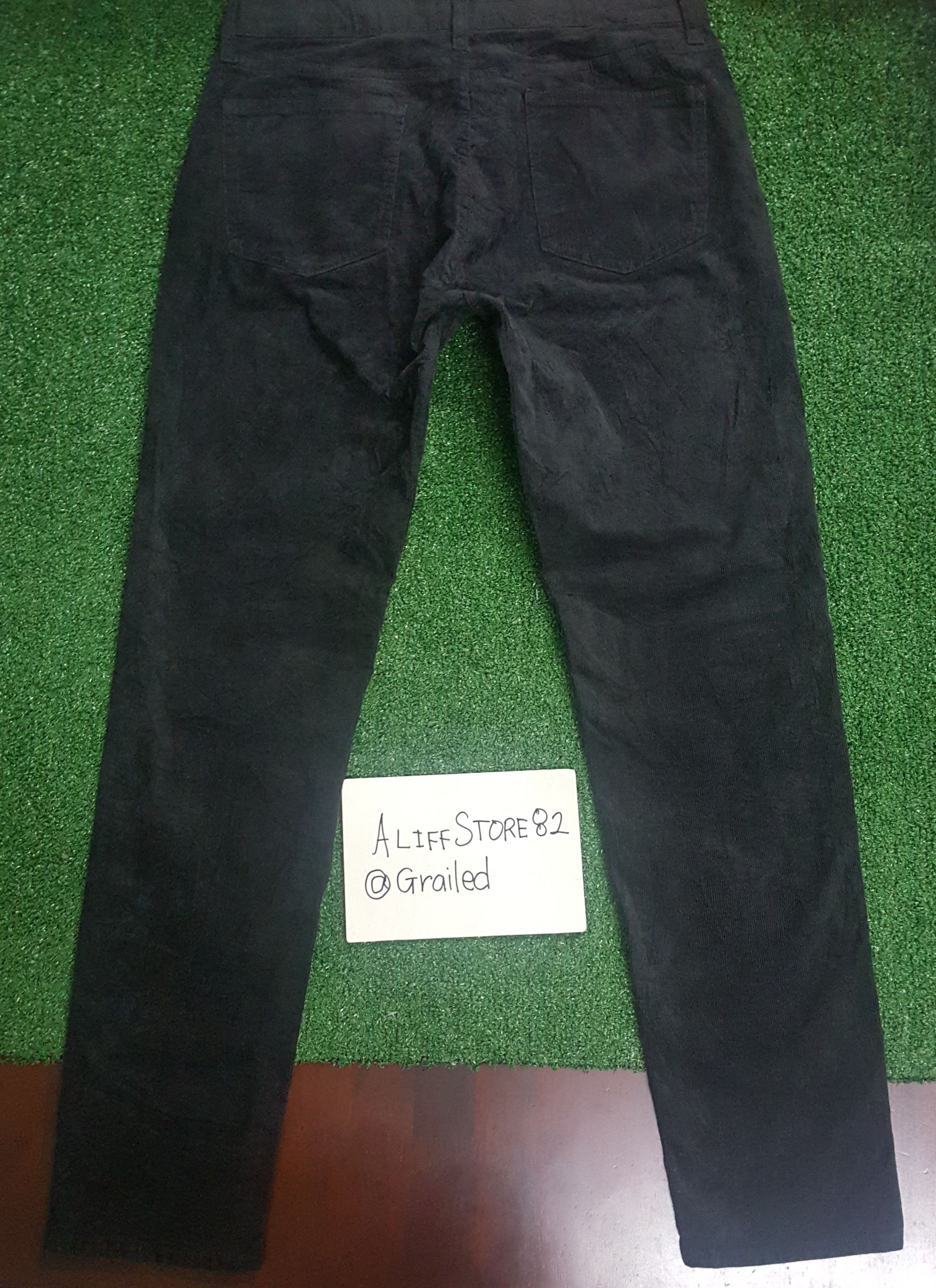 Uniqlo Black Grey Corduroy Skinny Fit Tapered Pants Size US 33 - 2 Thumbnail