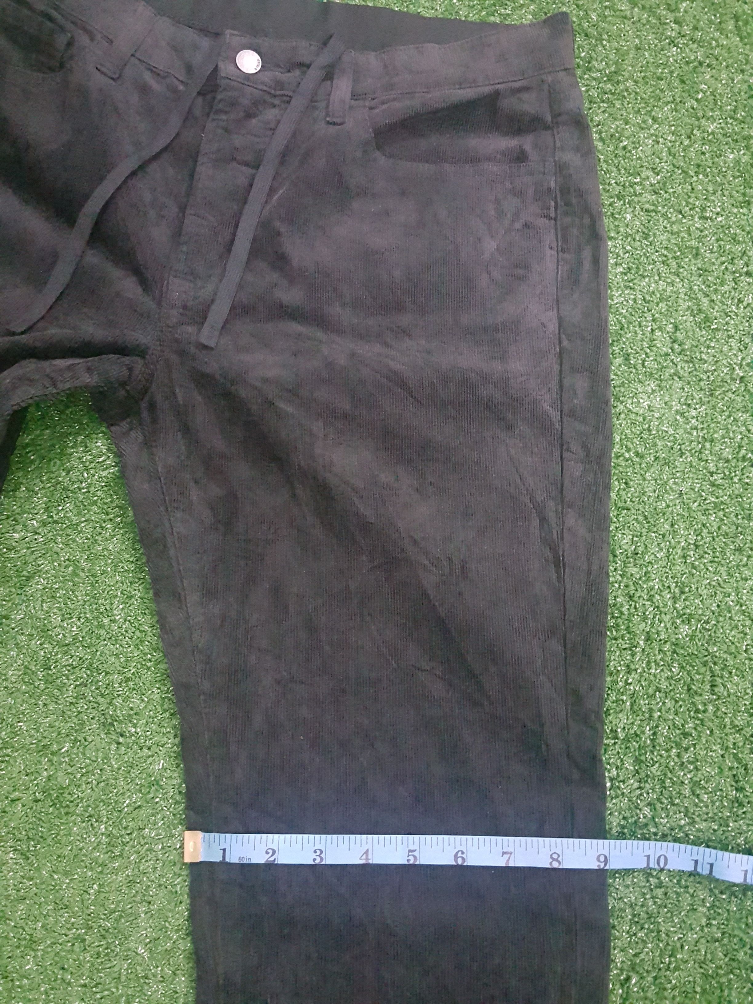 Uniqlo Black Grey Corduroy Skinny Fit Tapered Pants Size US 33 - 6 Thumbnail