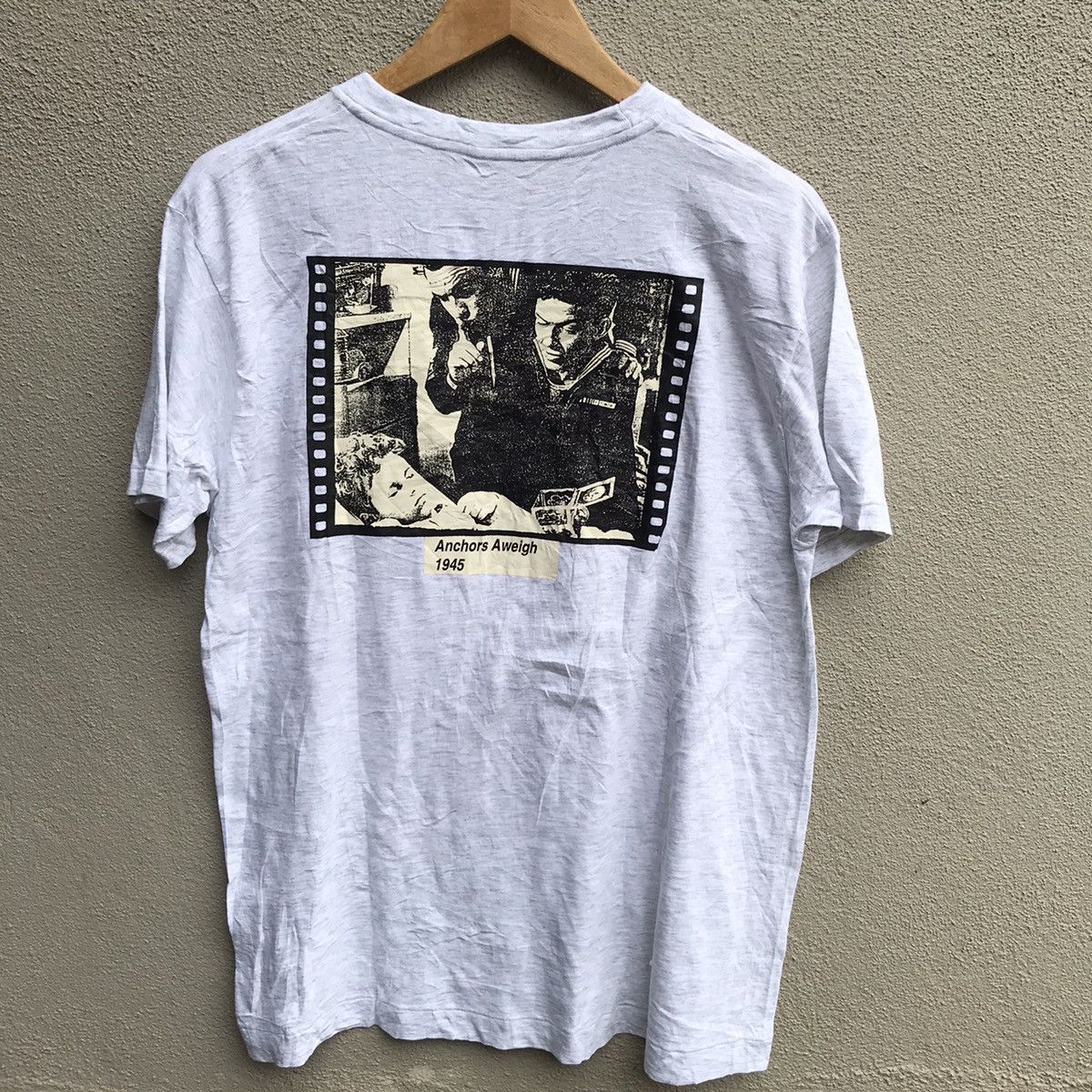 Vintage Vintage ANCHORS AWEIGH movie tee frank sinatra Size US M / EU 48-50 / 2 - 3 Thumbnail