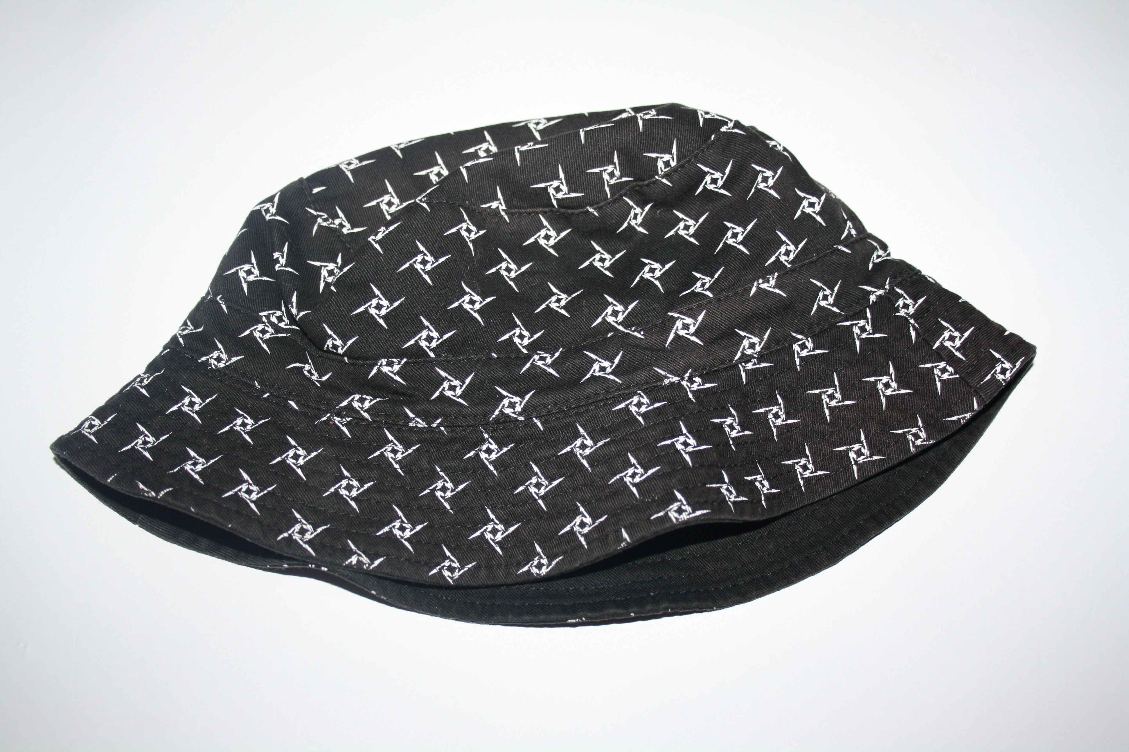 Metallica Metallica two sided bucket hat Grailed