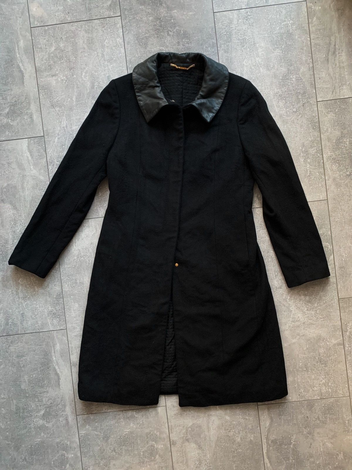 Gucci Gucci wool cashmere black coat Size M / US 6-8 / IT 42-44 - 1 Thumbnail