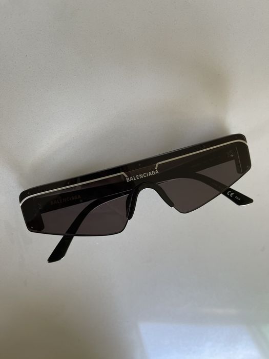 Ski Rectangle Sunglasses in Black