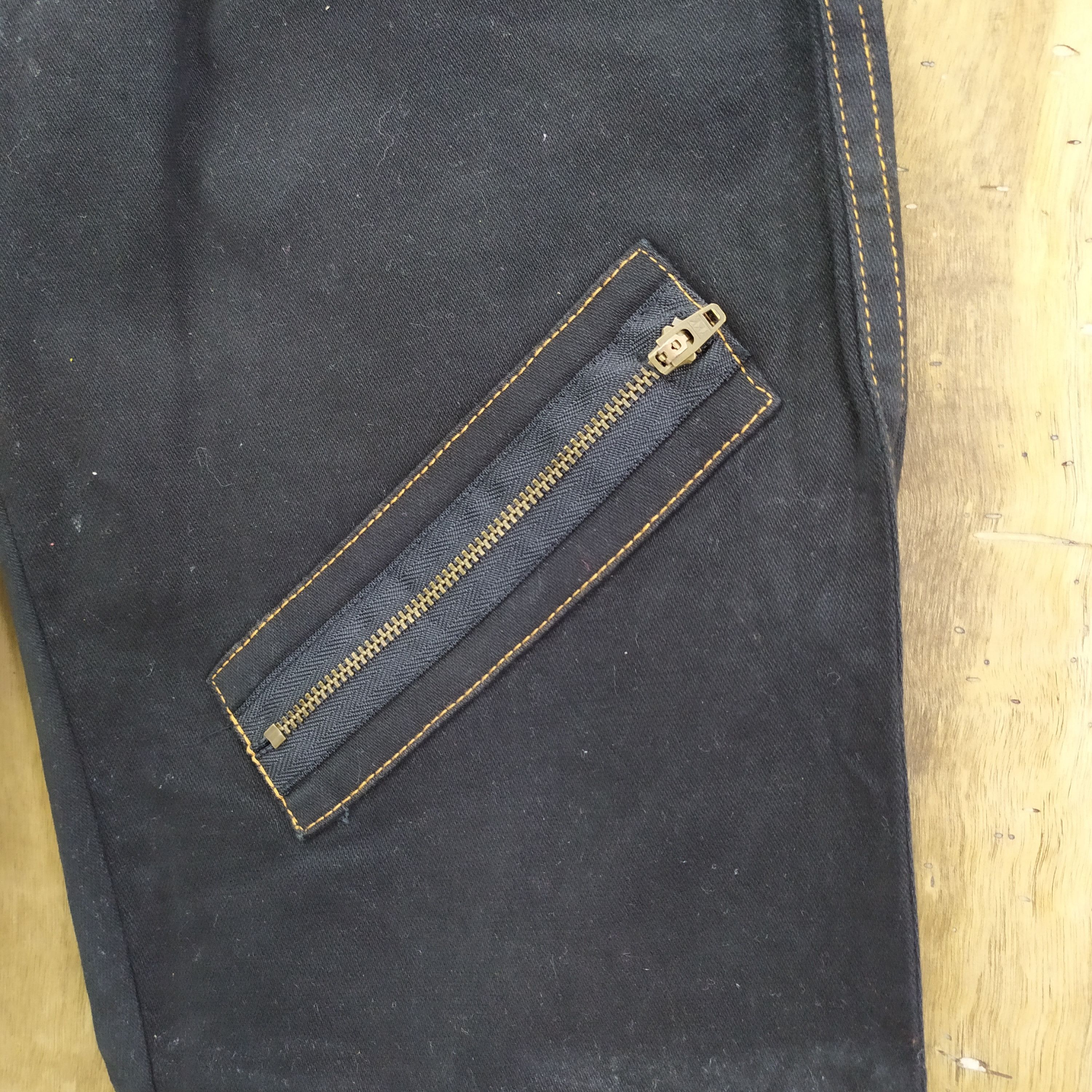 Japanese Brand JAPANESE BLACK SPRING WAIST CARGO PANTS Size US 26 / EU 42 - 2 Thumbnail