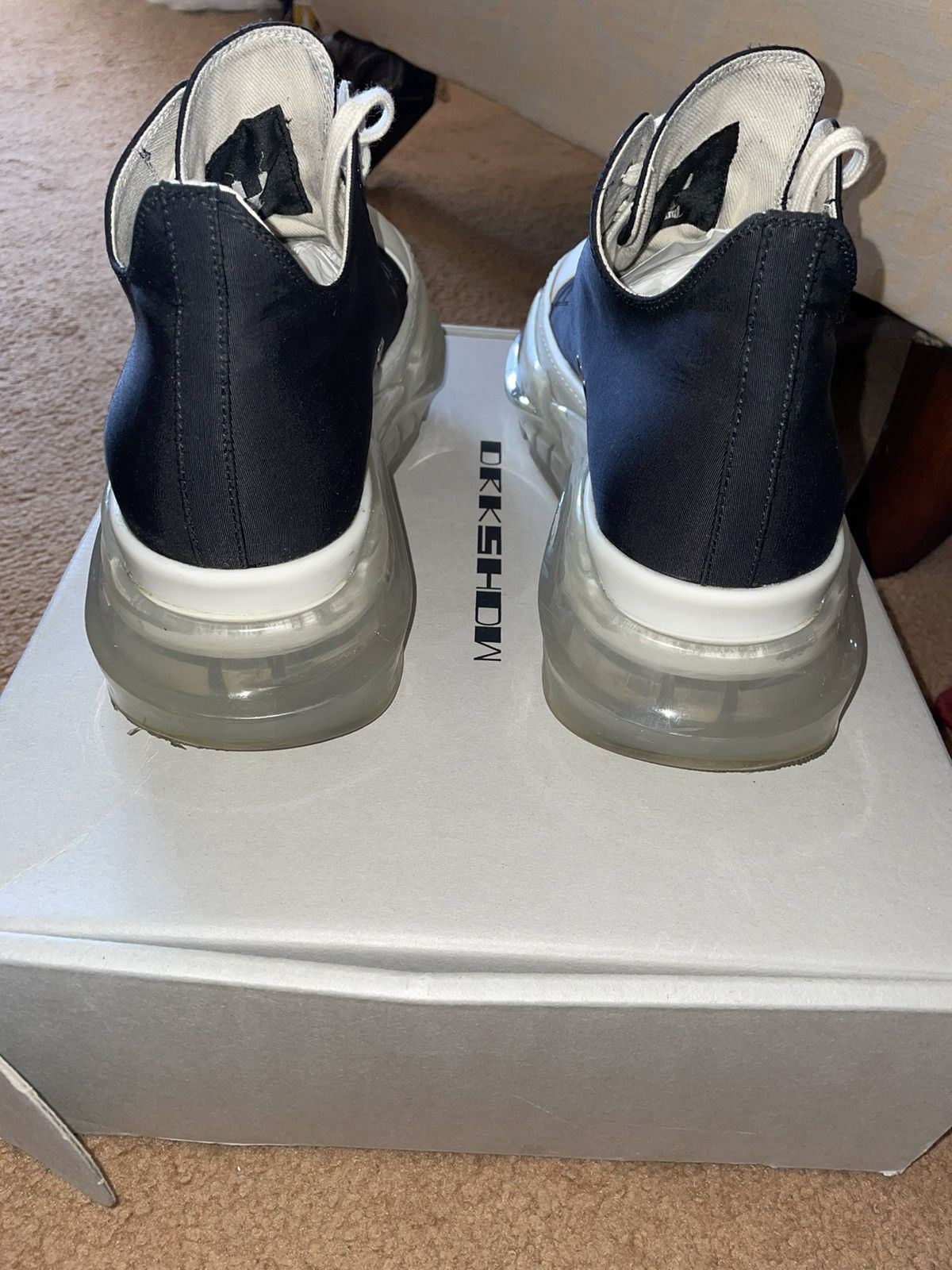 RICK OWENS DRKSHDW RAMONES LOW WITH CLEAR SOLE. (40) – SEVENUES.