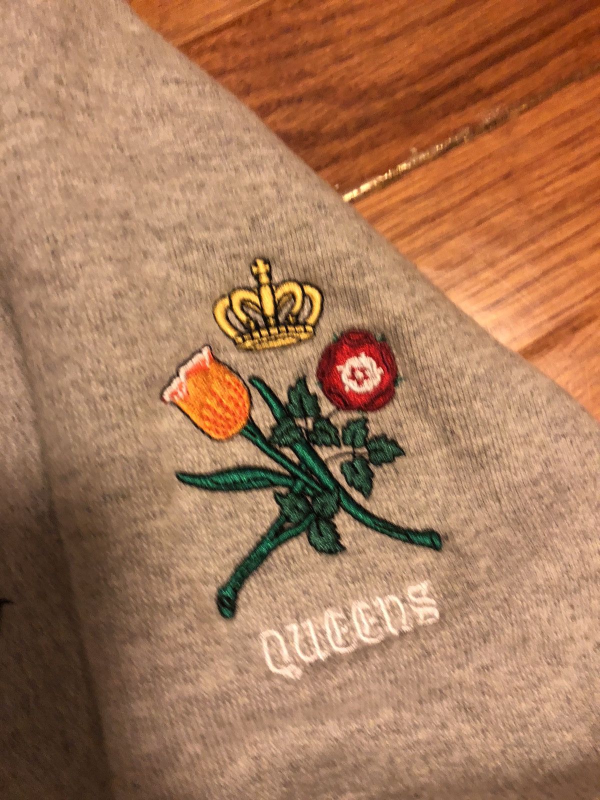 Noah × Rowing Blazers Queens Grey Hoodie Size US L / EU 52-54 / 3 - 5 Thumbnail
