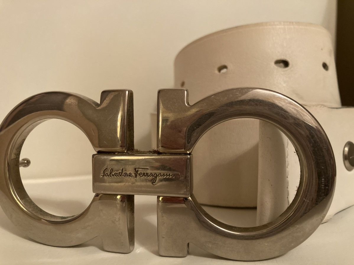 Salvatore Ferragamo Salvatore Ferragamo Mens Double-Gancini White Leather Belt Size 40 - 1 Thumbnail