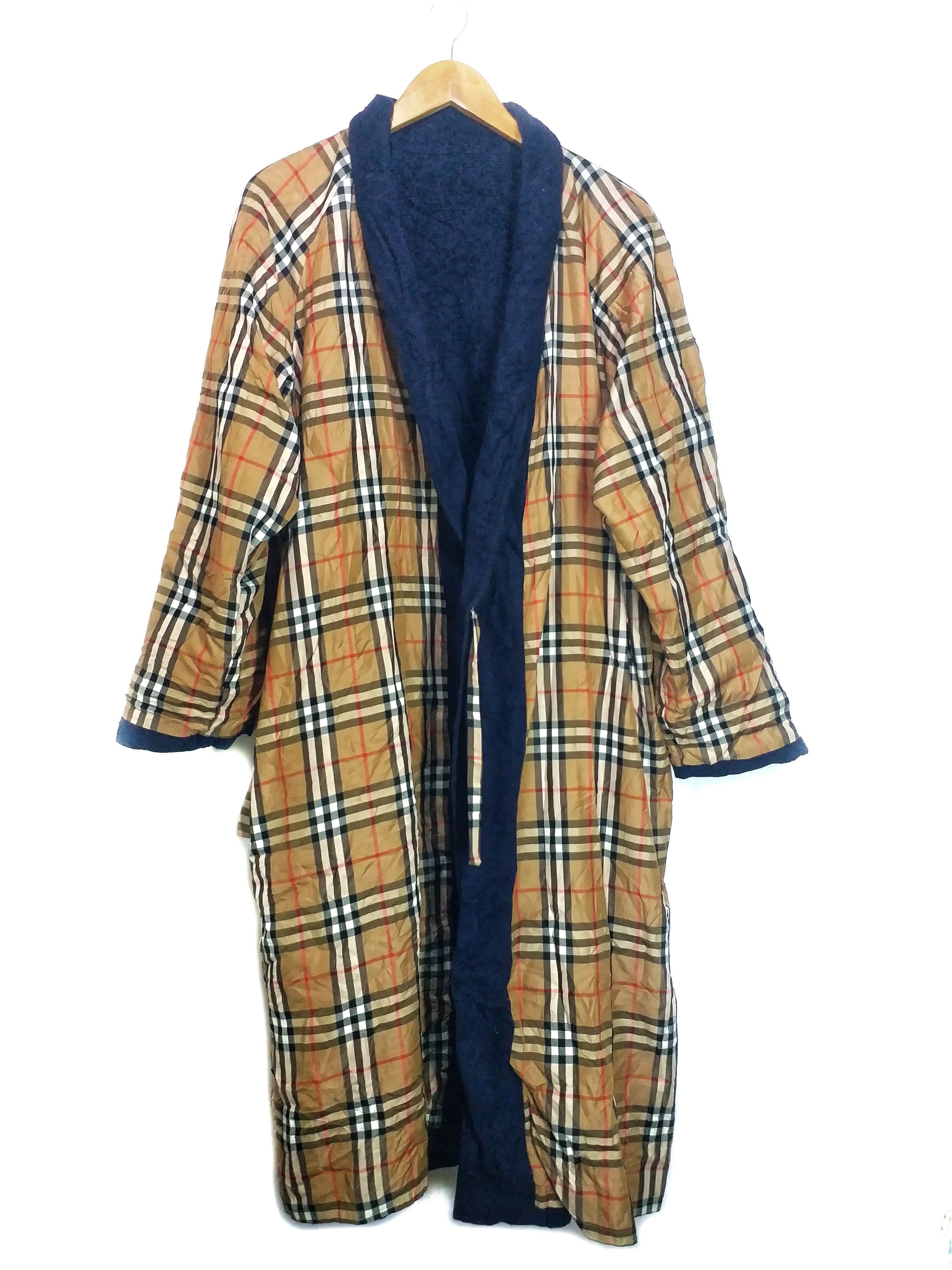 Burberry × Luxury 🔥Navy Blue Burberry's Nova Check Inside Robe Size L ...